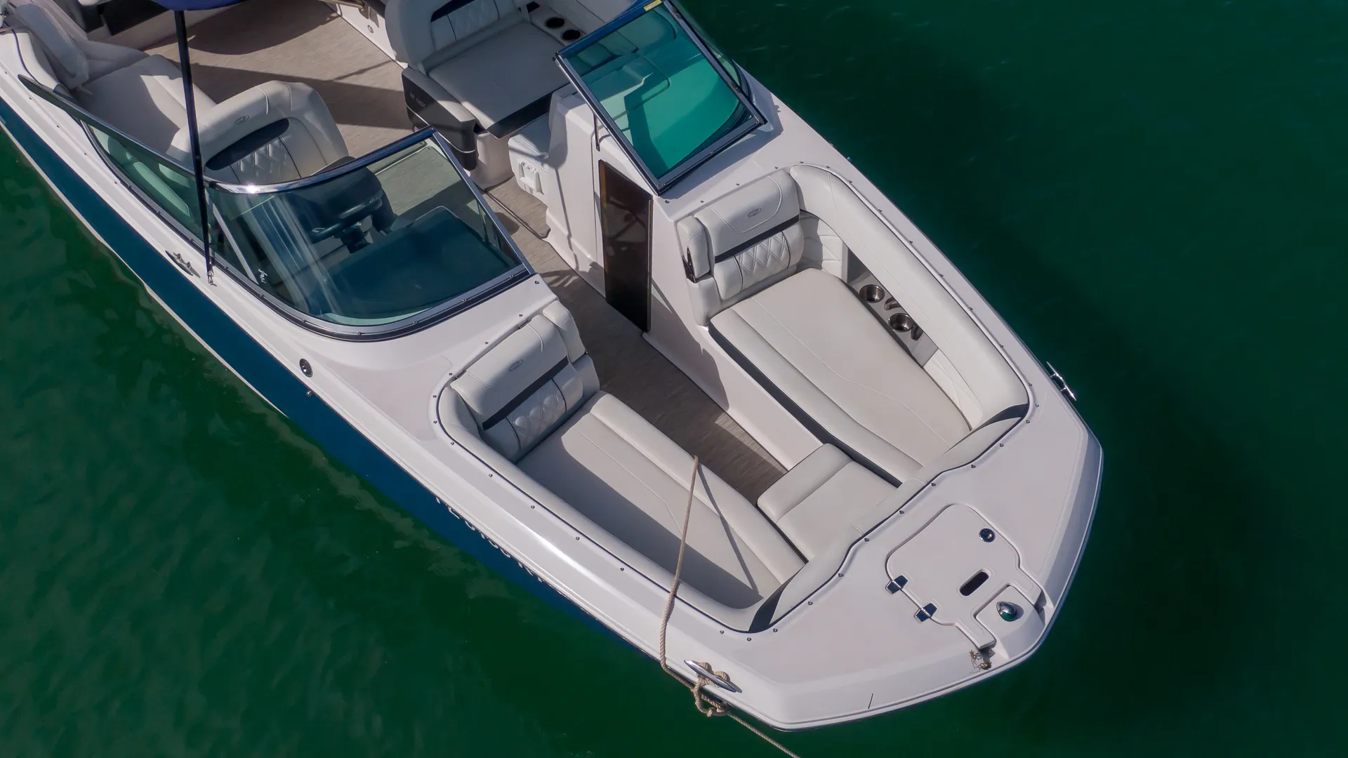 Breathtaking Skyline Boat Tour Day&Night -No hidden fee-
