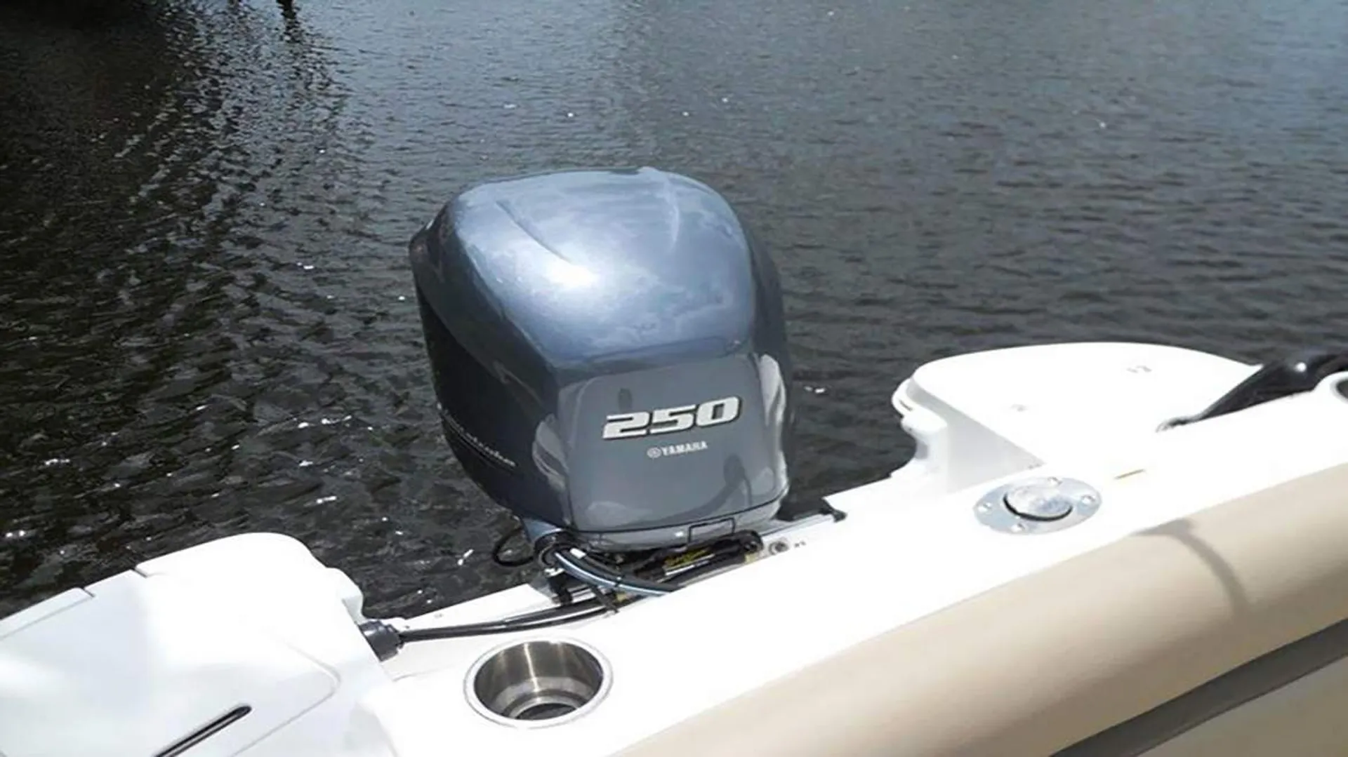 Free Extra 1 Hours!! Fully Loaded Fast, Spacious, Bluetooth radio!