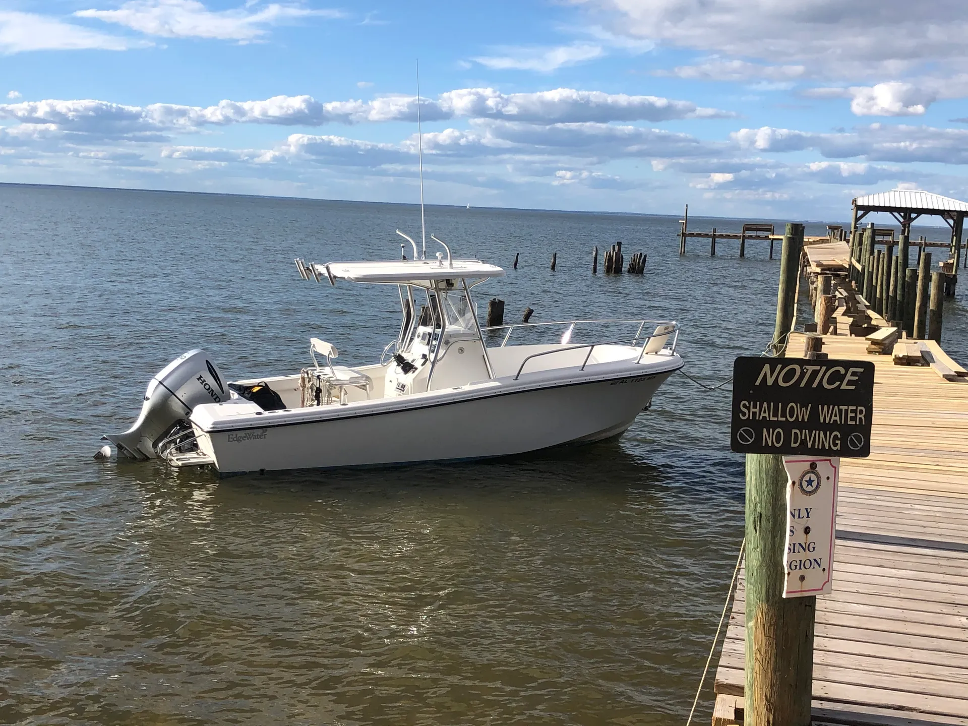 Edgewater Powerboats 225 CC in Fairhope, AL — photo 2