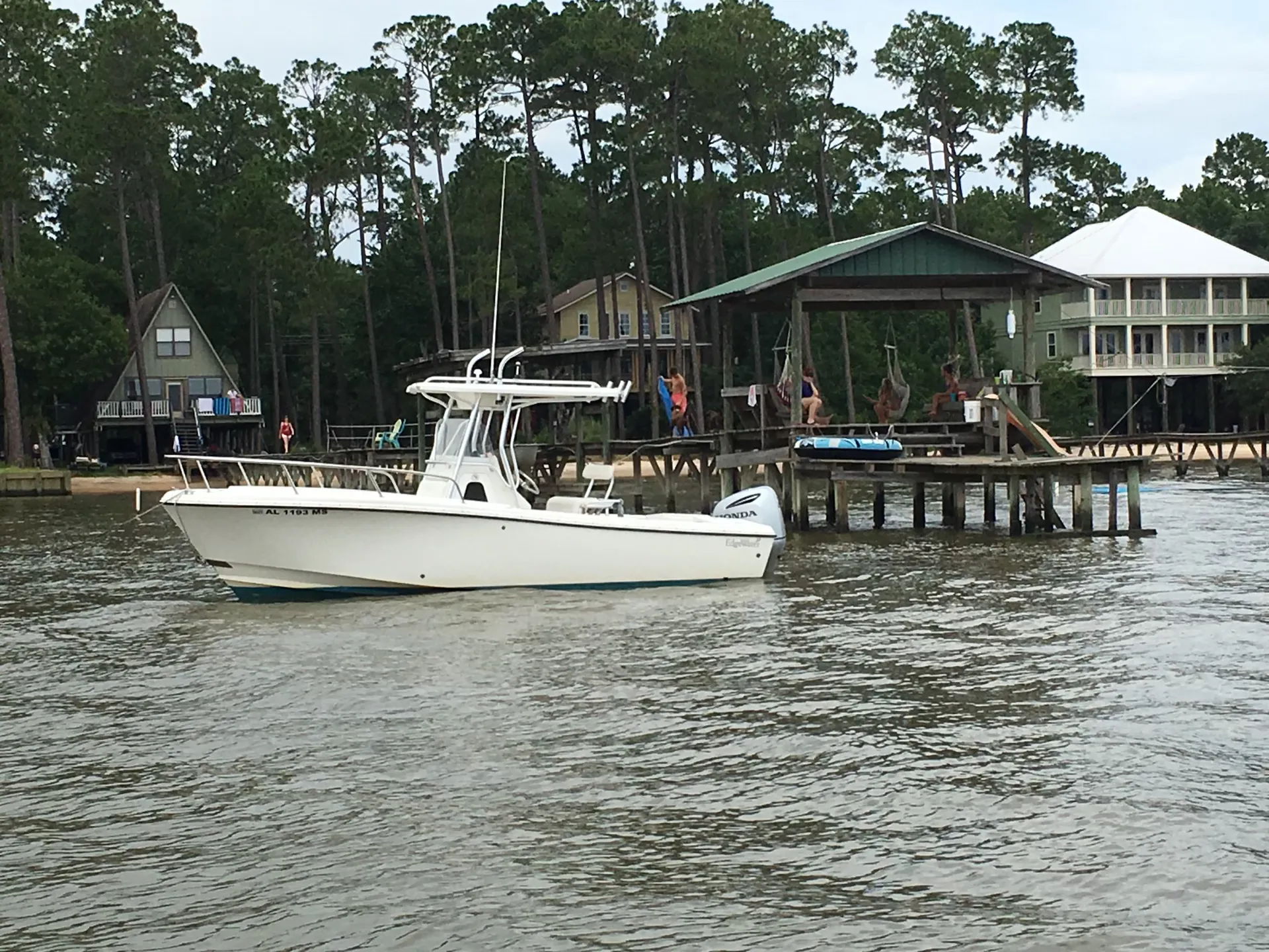 Edgewater Powerboats 225 CC in Fairhope, AL — photo 3