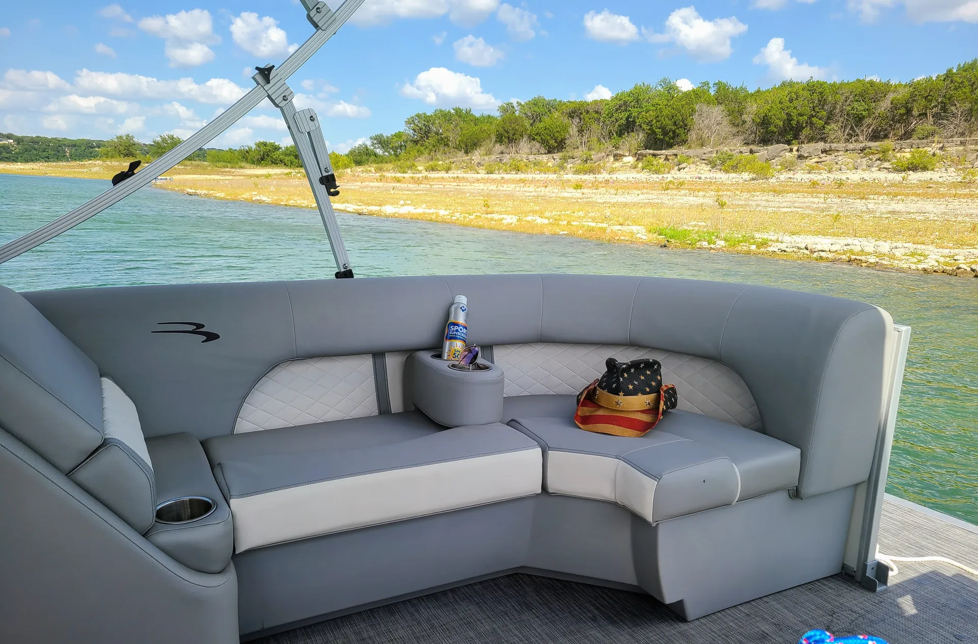 Bennington 24 LSB in Austin, TX — photo 8