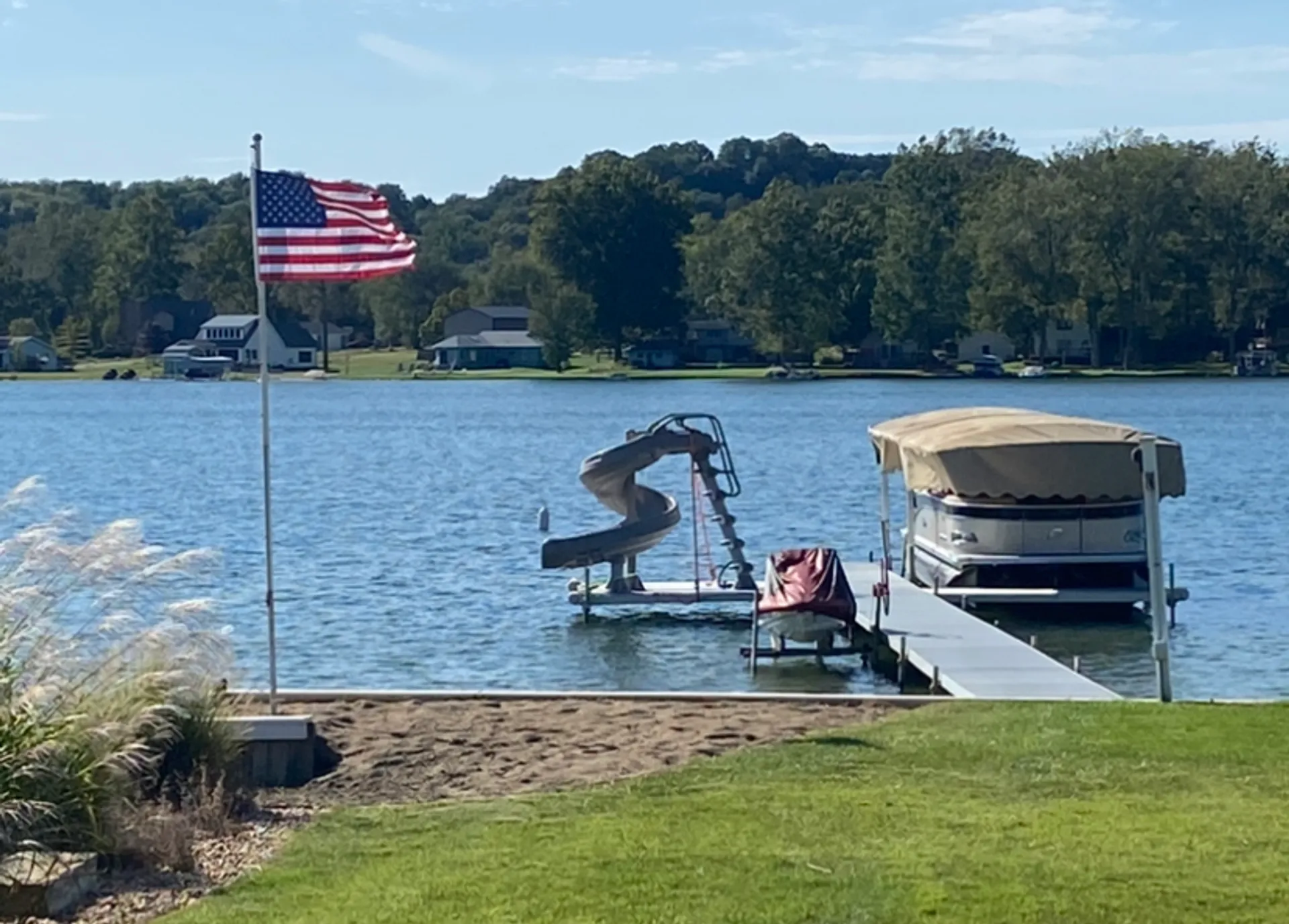 Tahoe Pontoons 26' Cascade Quad Lounge in Vandalia, MI — photo 2