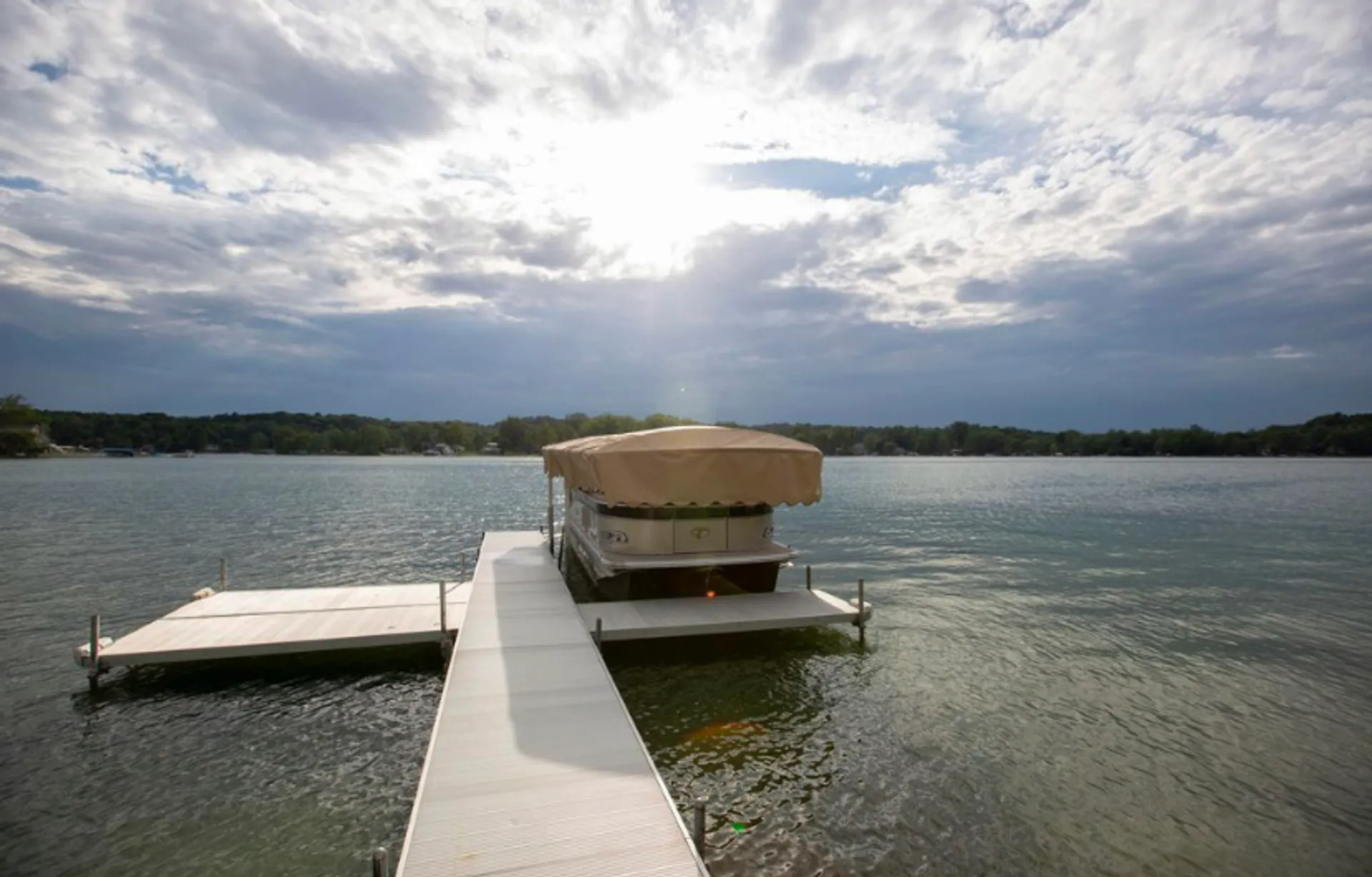 Tahoe Pontoons 26' Cascade Quad Lounge in Vandalia, MI — photo 3