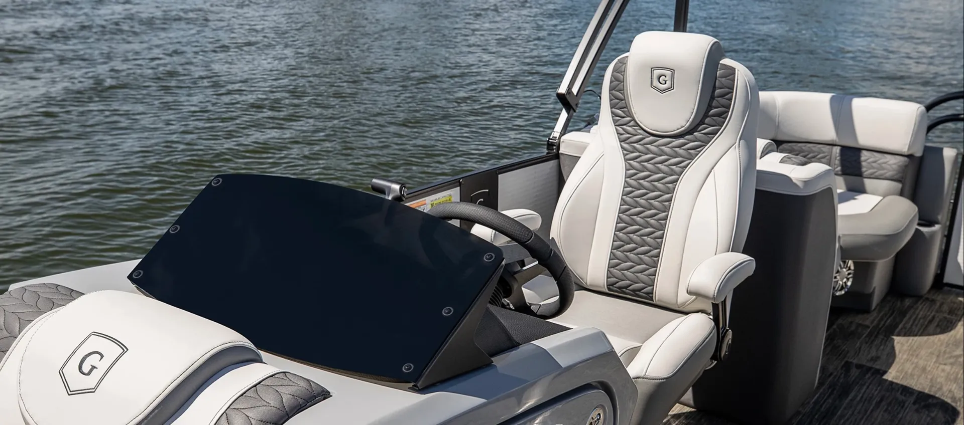 New Luxury Tri-toon on Lake Norman 