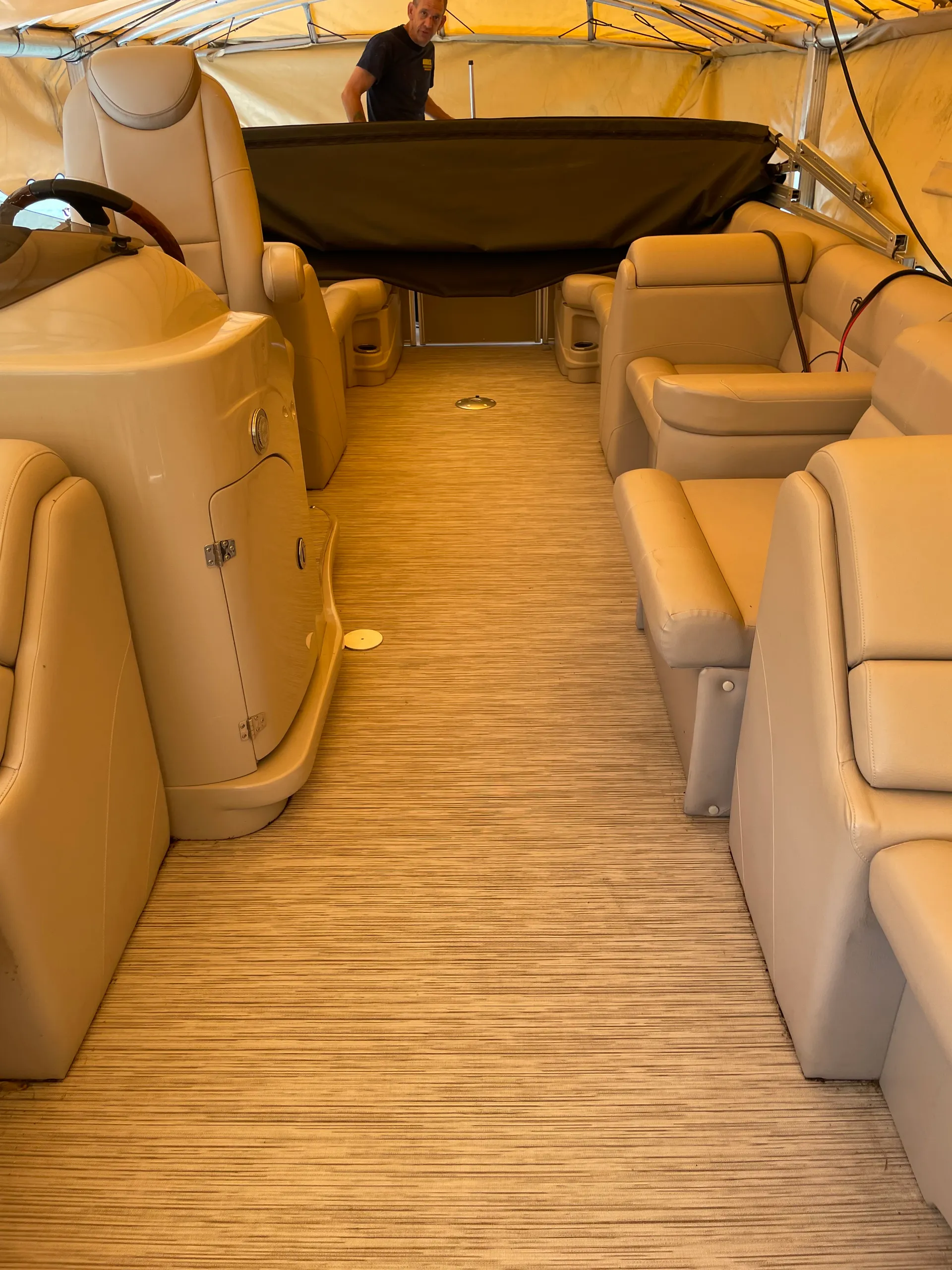 Tahoe Pontoons 26' Cascade Quad Lounge in Vandalia, MI — photo 8