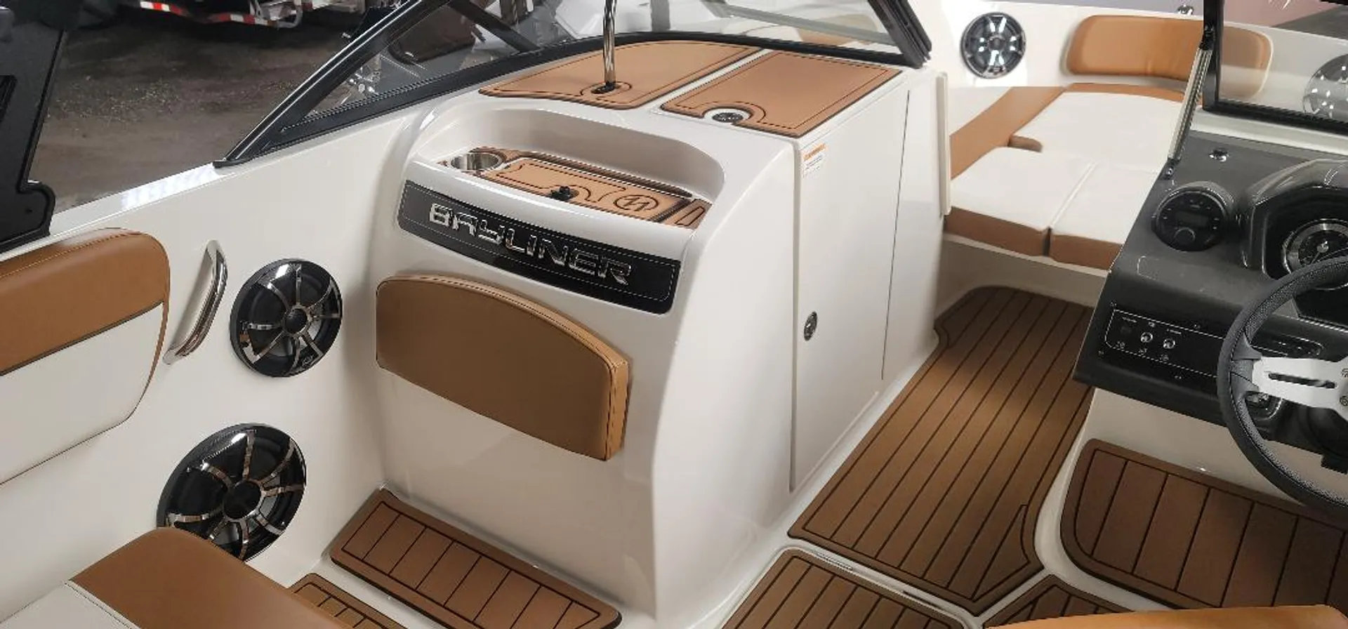 BAYLINER VR6 BOWRIDER OB in Apopka, FL — photo 3