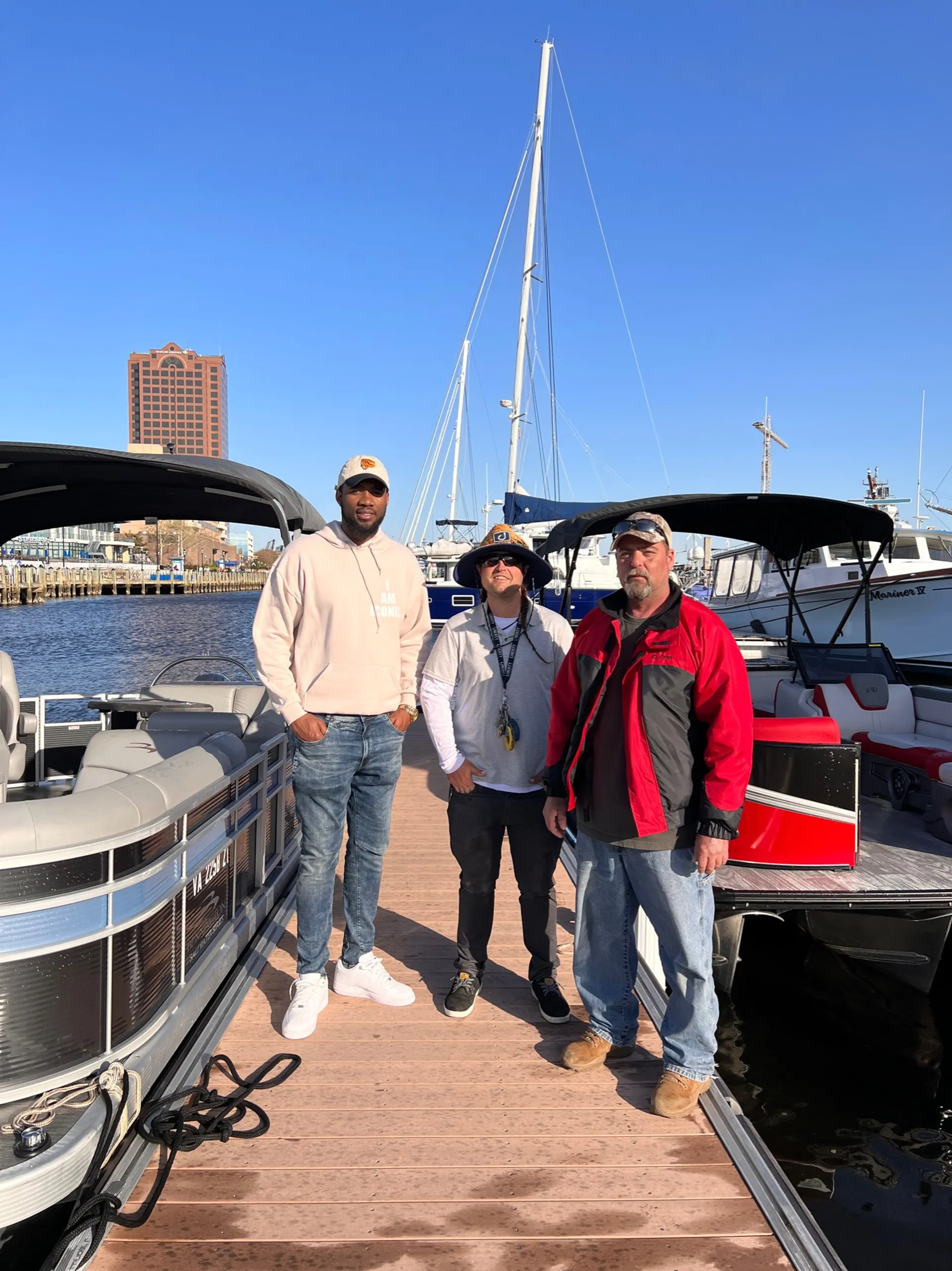 AVALON PONTOONS AMBASSADOR ELITE WINDSHIELD 2785ELW in Virginia Beach, VA — photo 8