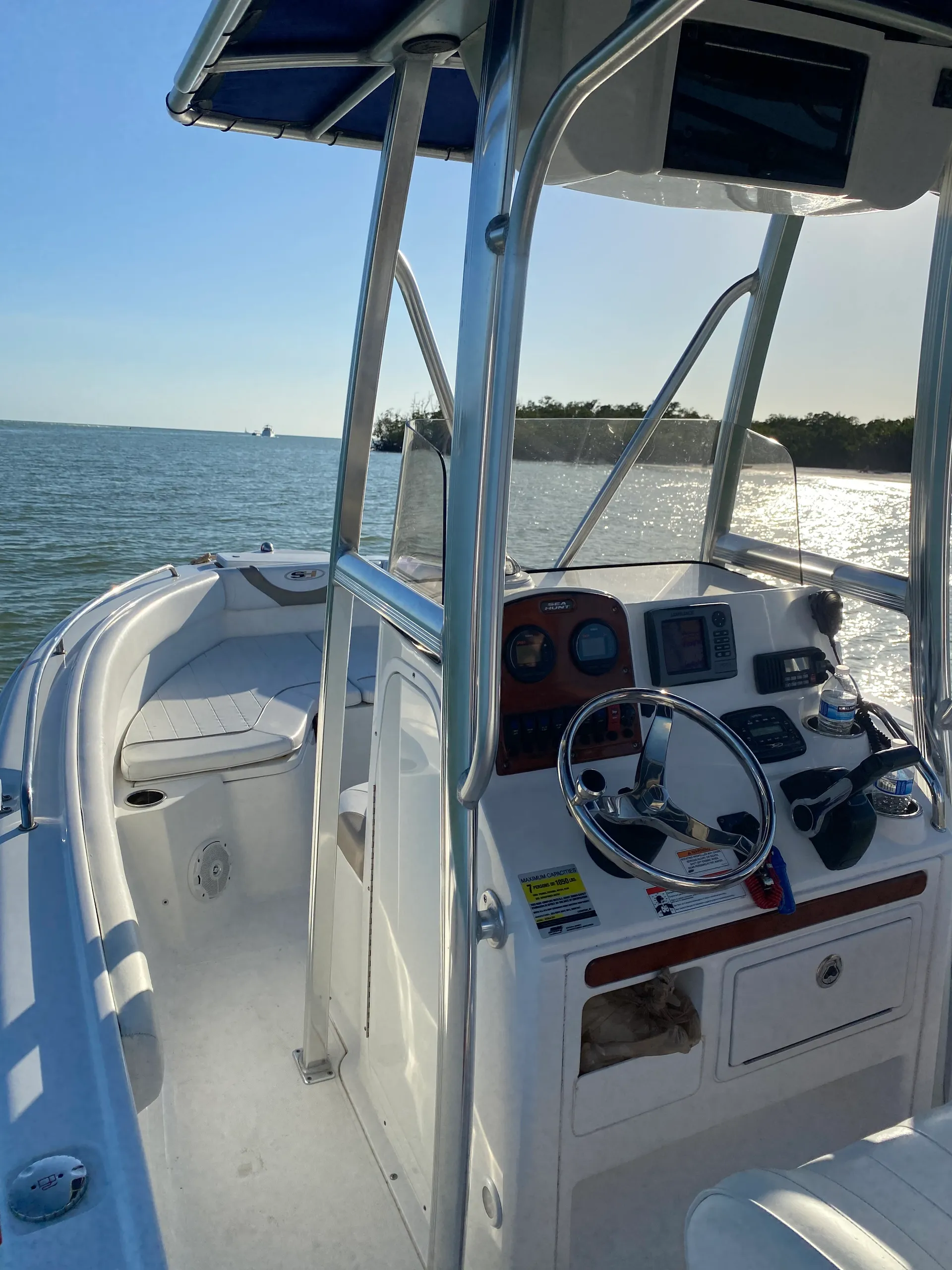 Sea Hunt Boats Ultra 210 in Fort Myers Beach, FL — photo 7