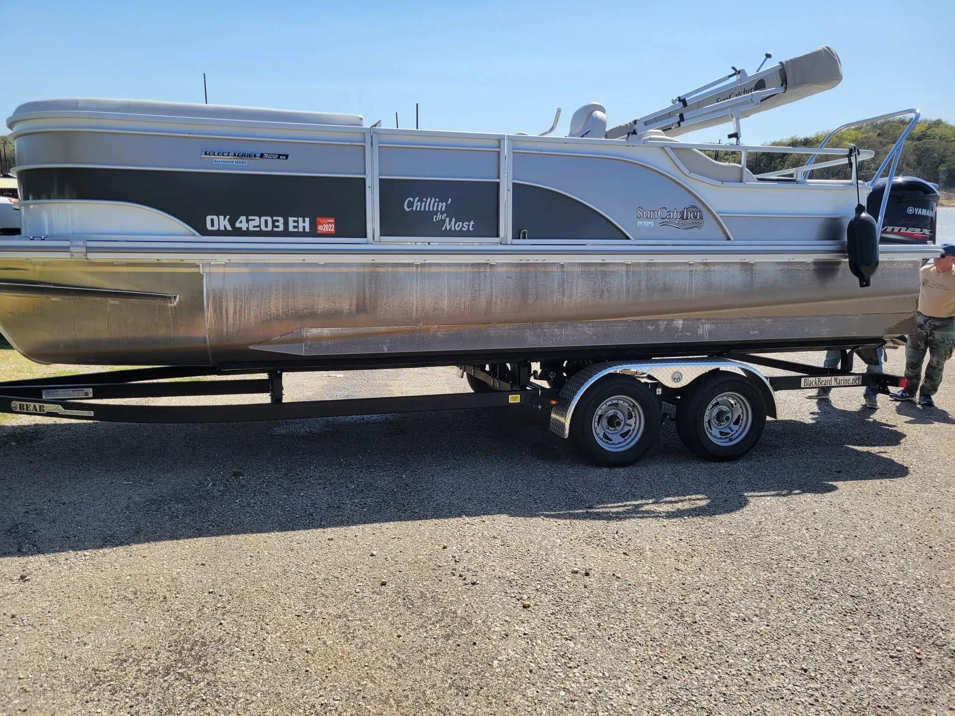 2021 Tritoon Ready for fishing, tubing & memories