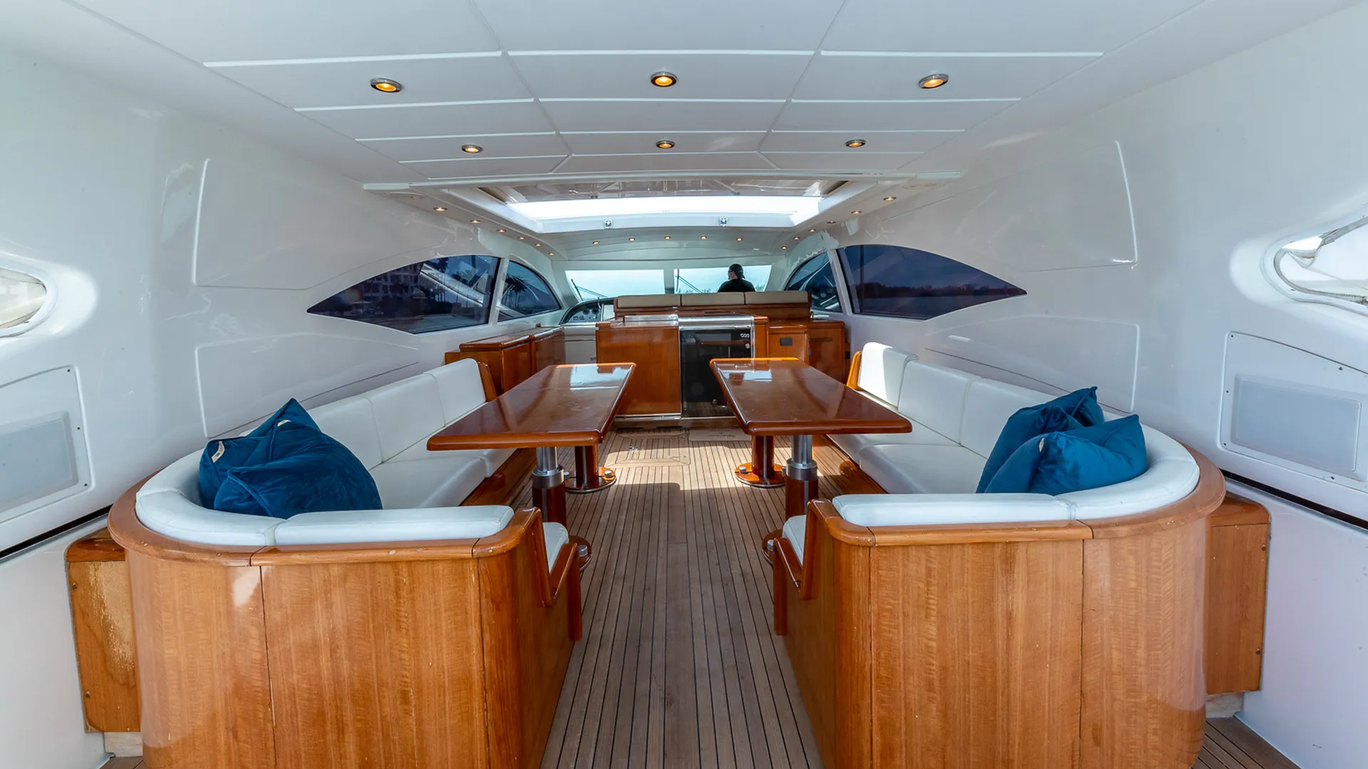 Mangusta 72 in Miami Beach, FL — photo 6