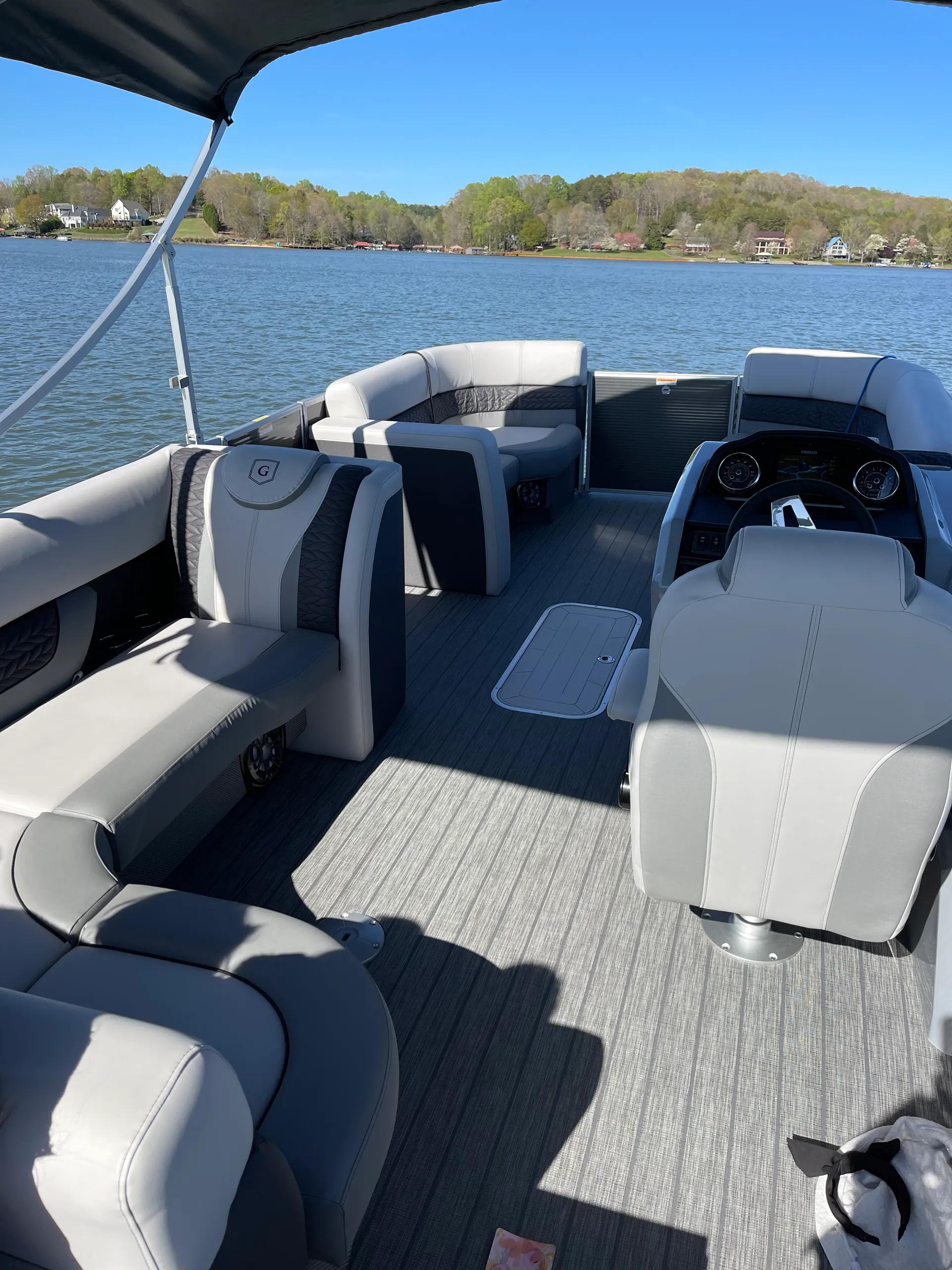 New Luxury Tri-toon on Lake Norman 