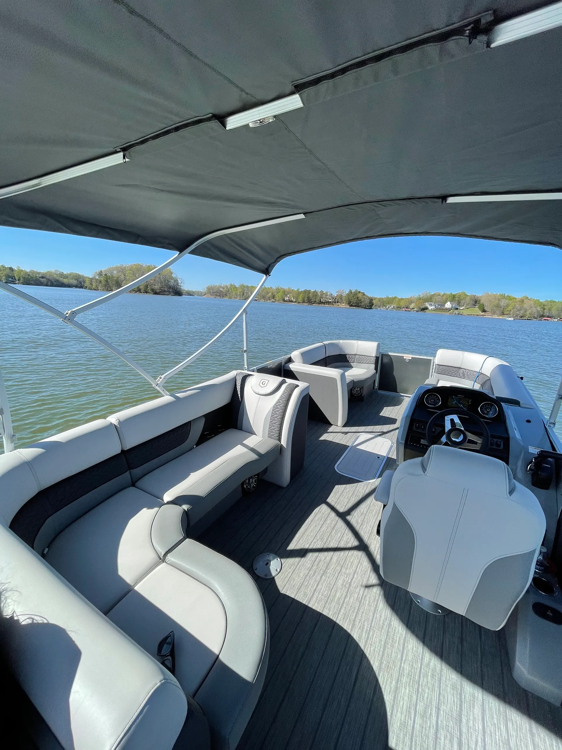 New Luxury Tri-toon on Lake Norman 
