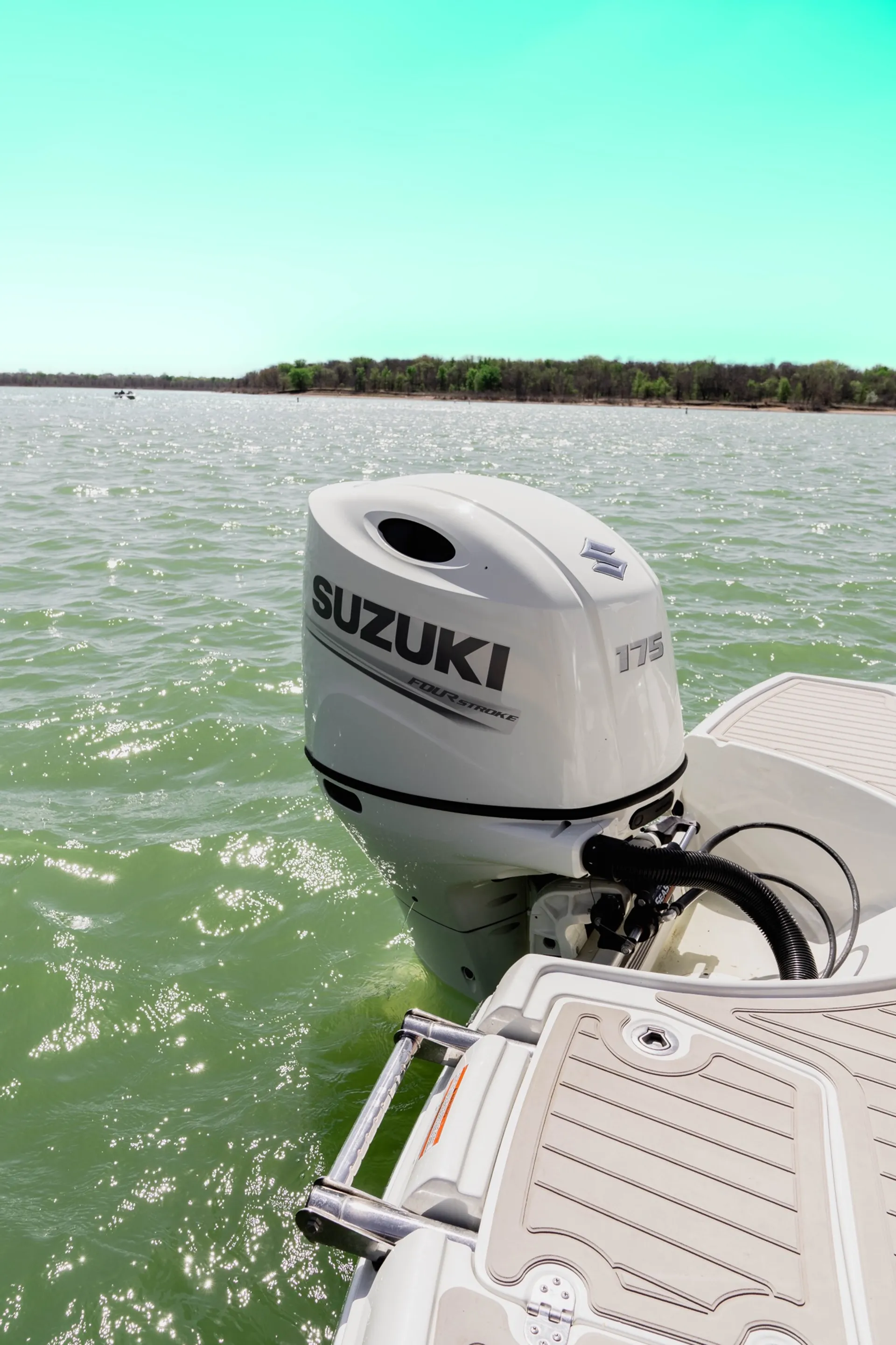 Ski, Wakeboard, Tube and Fish — Loaded 175HP Sport Boat for 10 Guests