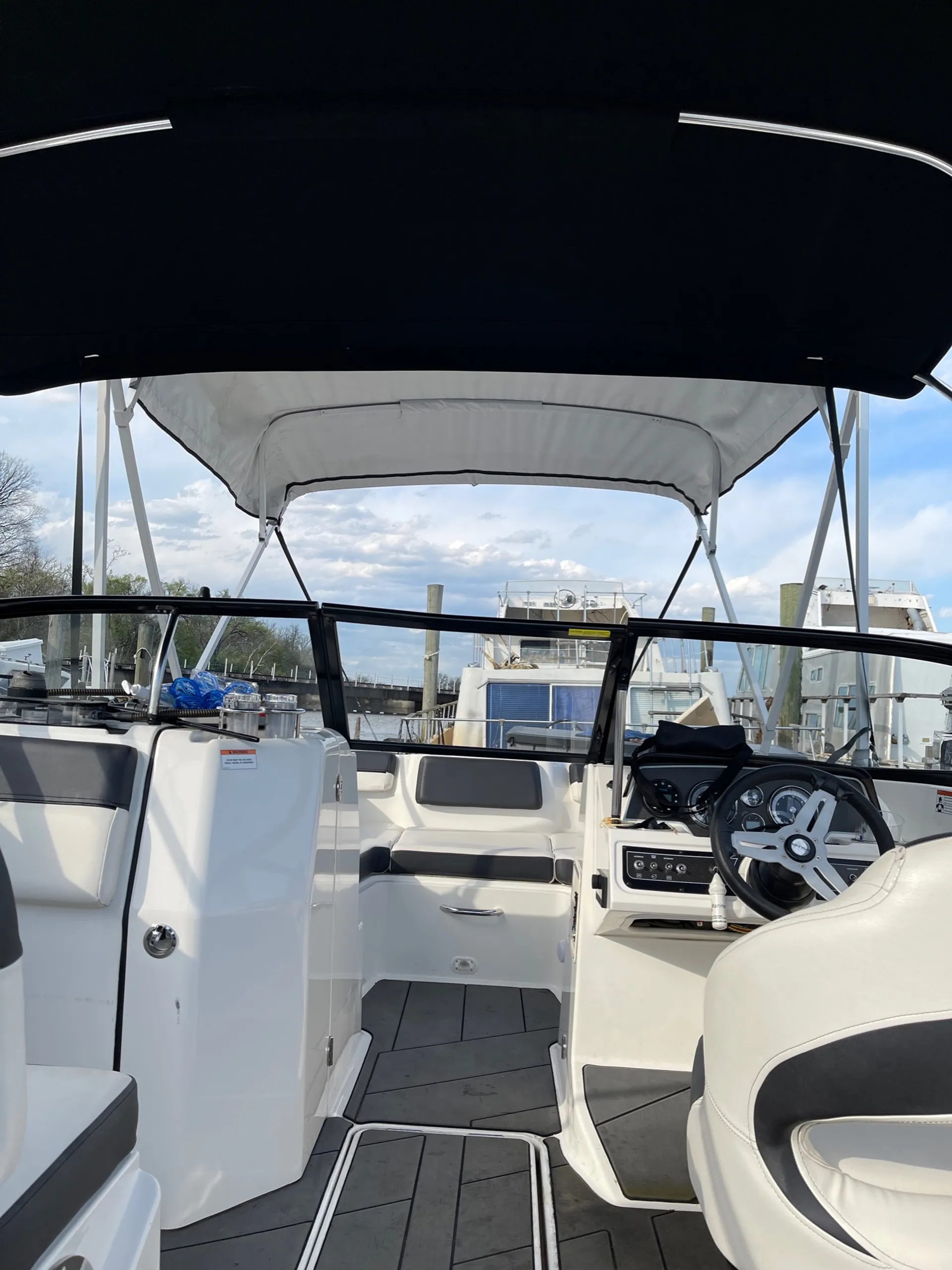 DMV’s Cleanest Party Deck Boat Bayliner with Mercury 150