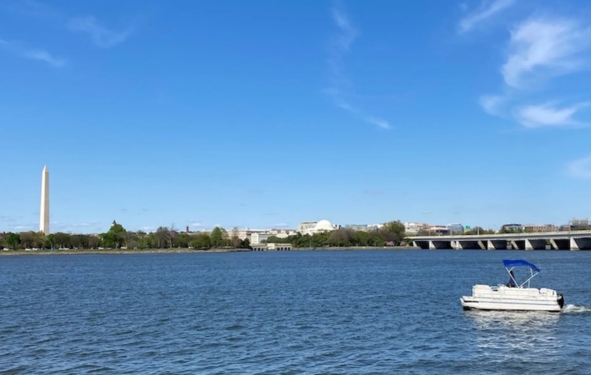 Godfrey Marine Sweetwater 220 FCXL in Arlington, VA — photo 4