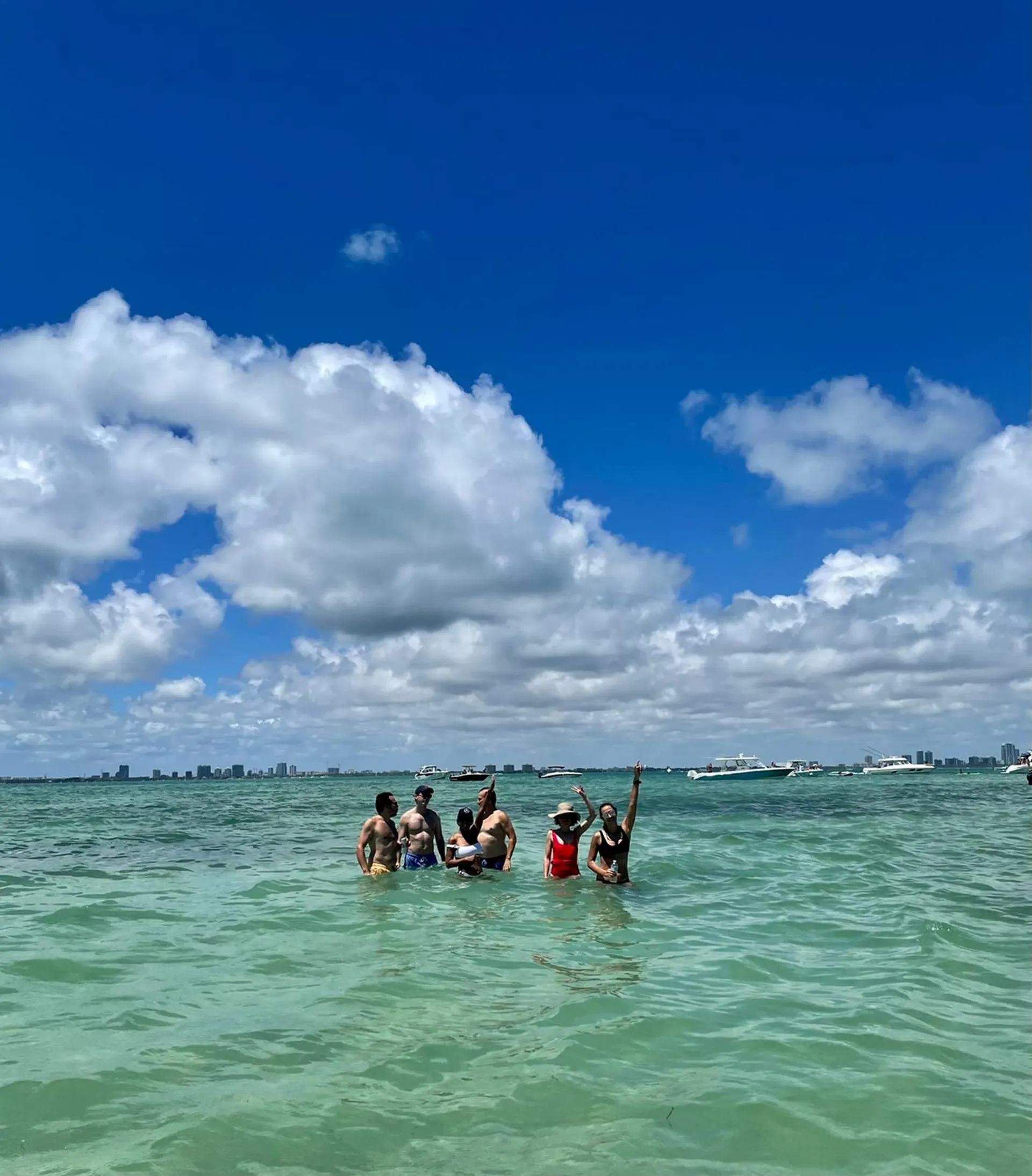 Yamaha AR240 High Output  in Miami, FL — photo 6