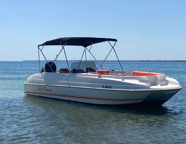 Rent a Bayliner deck boat in Marathon, FL near me