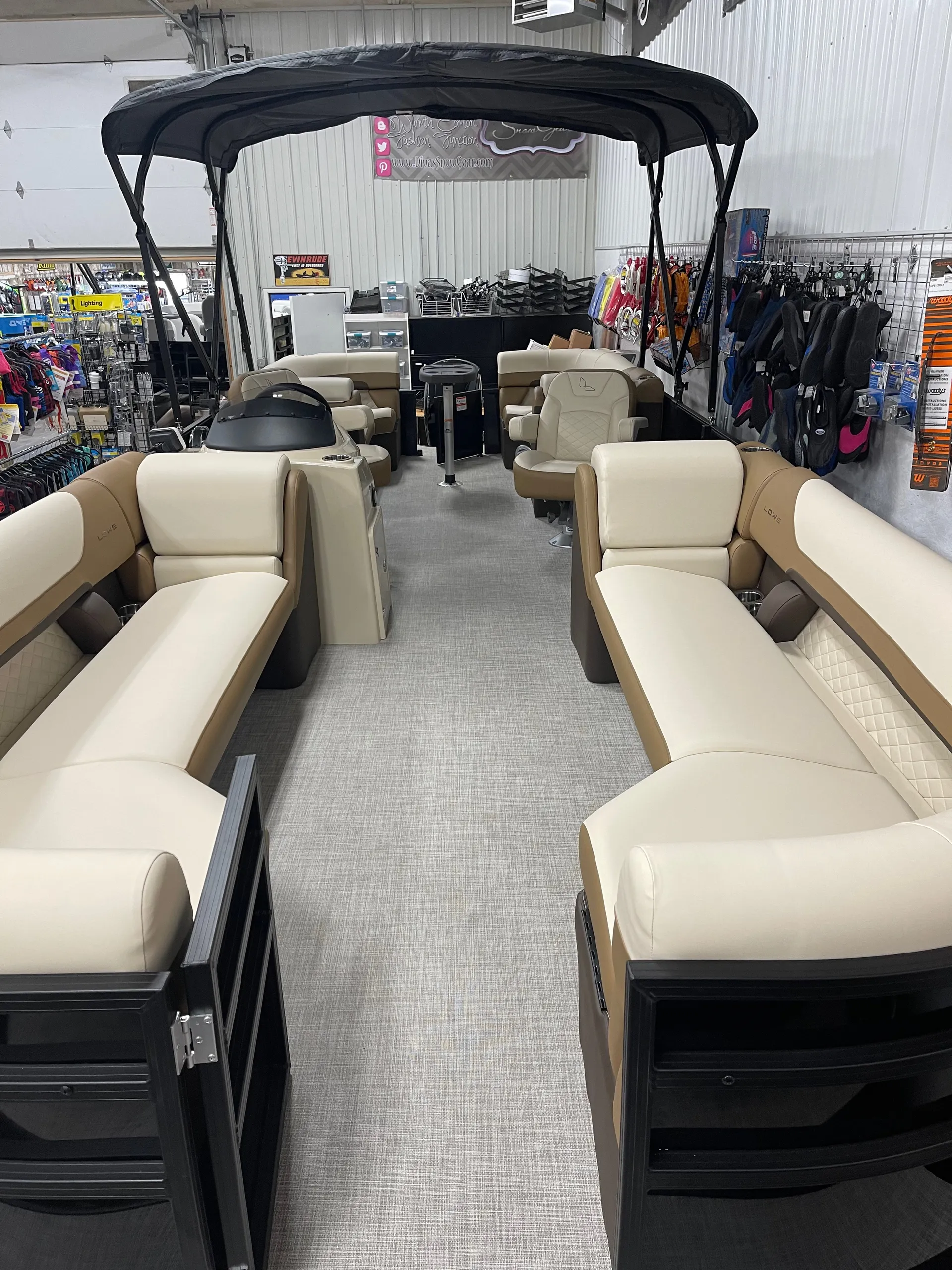 LOWE PONTOONS SS250 WALK THRU in Minocqua, WI — photo 3