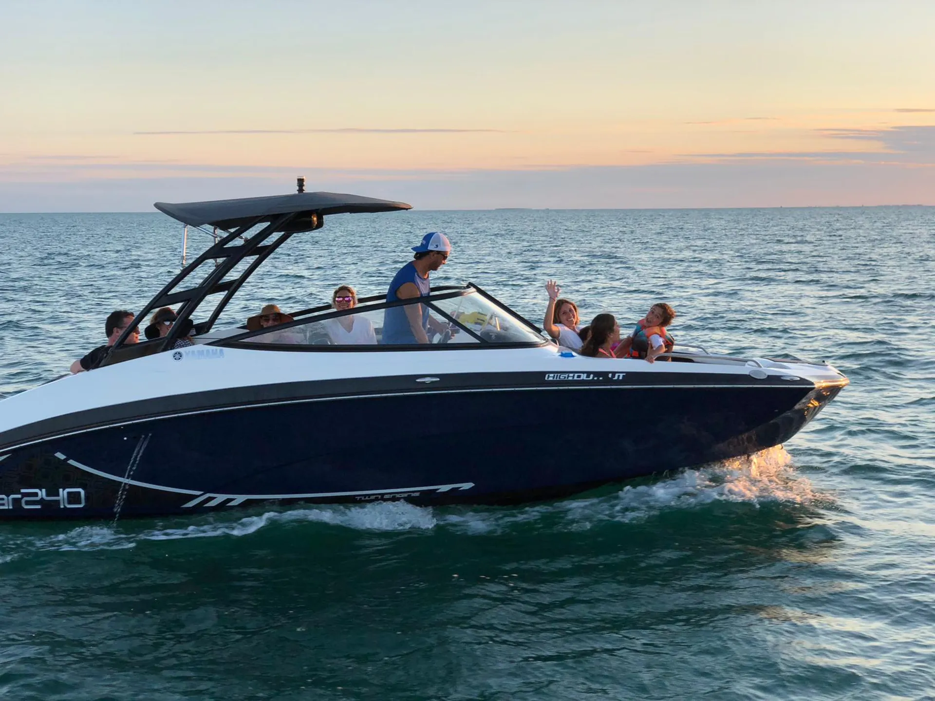 YAMAHA AR240 HIGH OUTPUT W/TRAILER in Key Biscayne, FL — photo 5