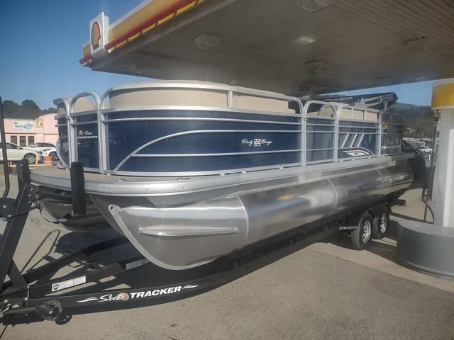 Rent a SUN TRACKER pontoon in Hot Springs, AR near me