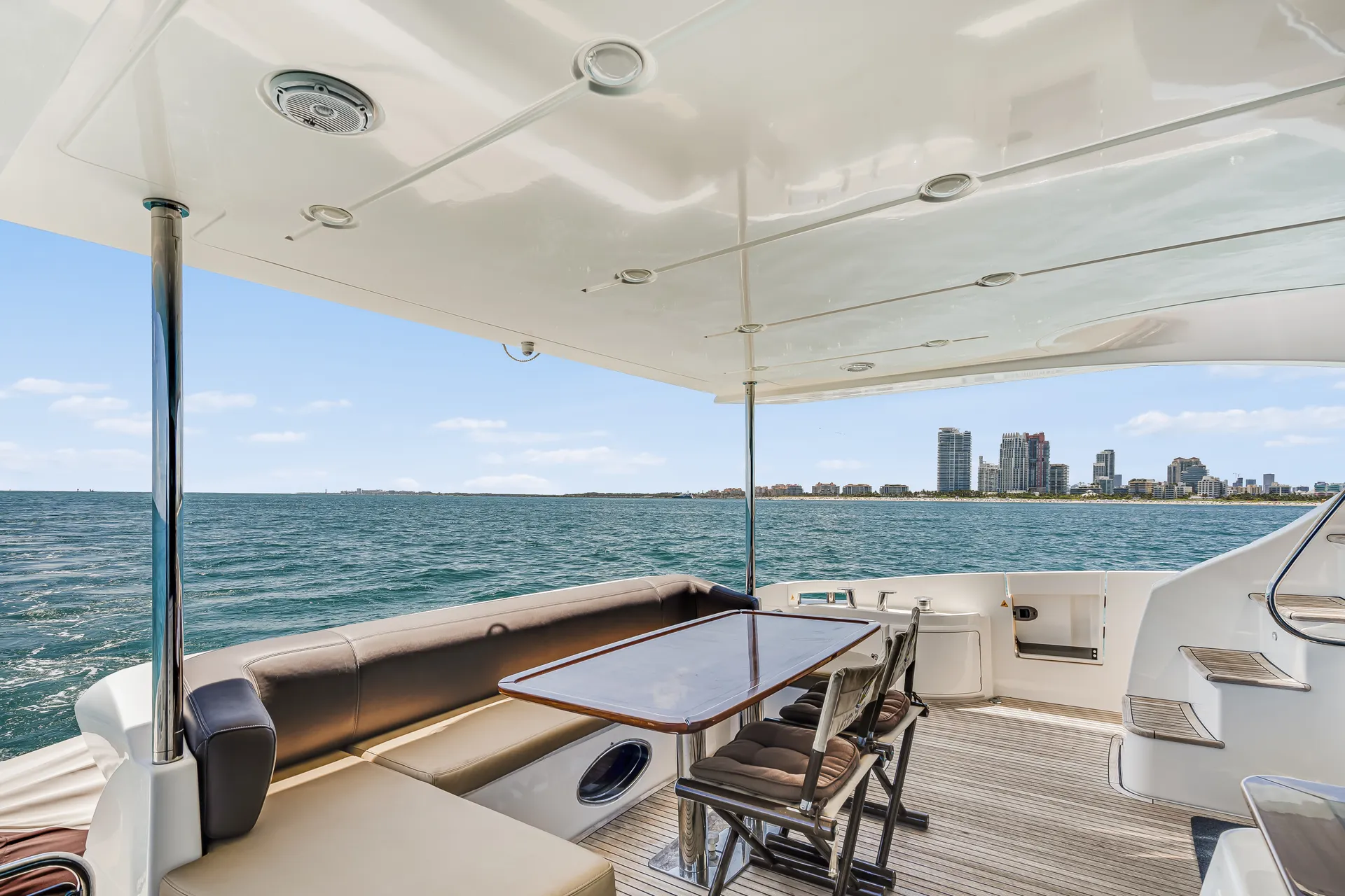 Azimut Yachts 70 in North Miami Beach, FL — photo 8