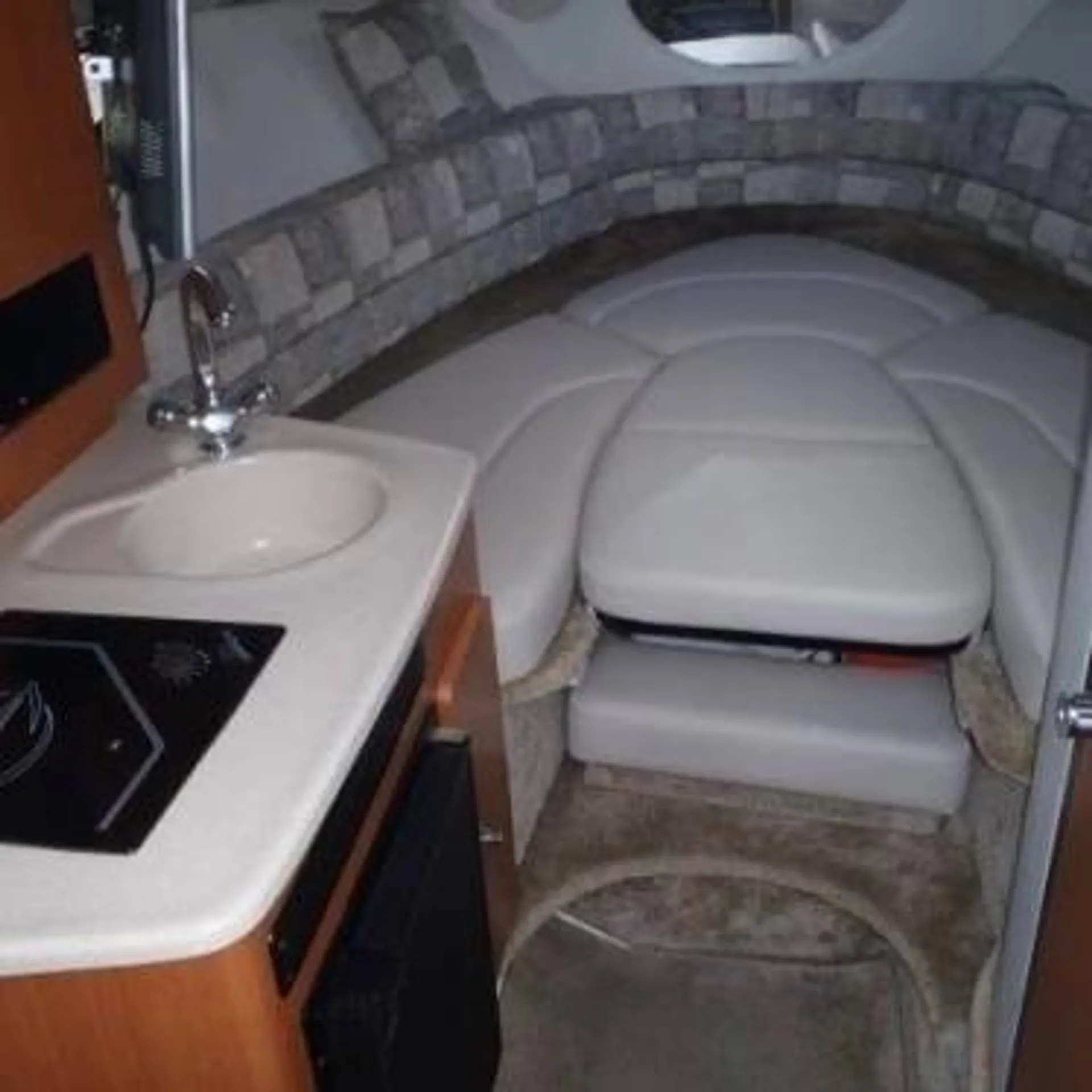 Crownline Boats IO1116007 in Attleboro, MA — photo 10