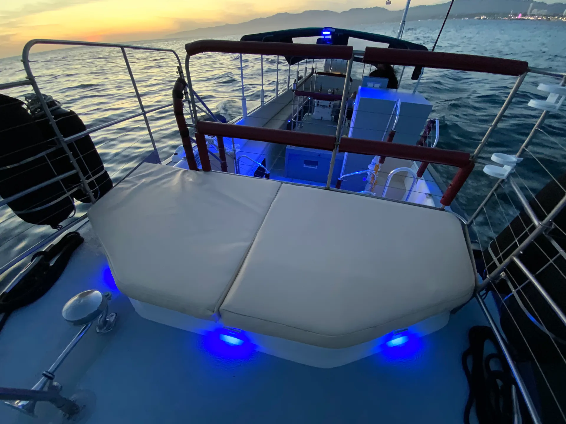  Perfect for 15-18 PASSENGERS!