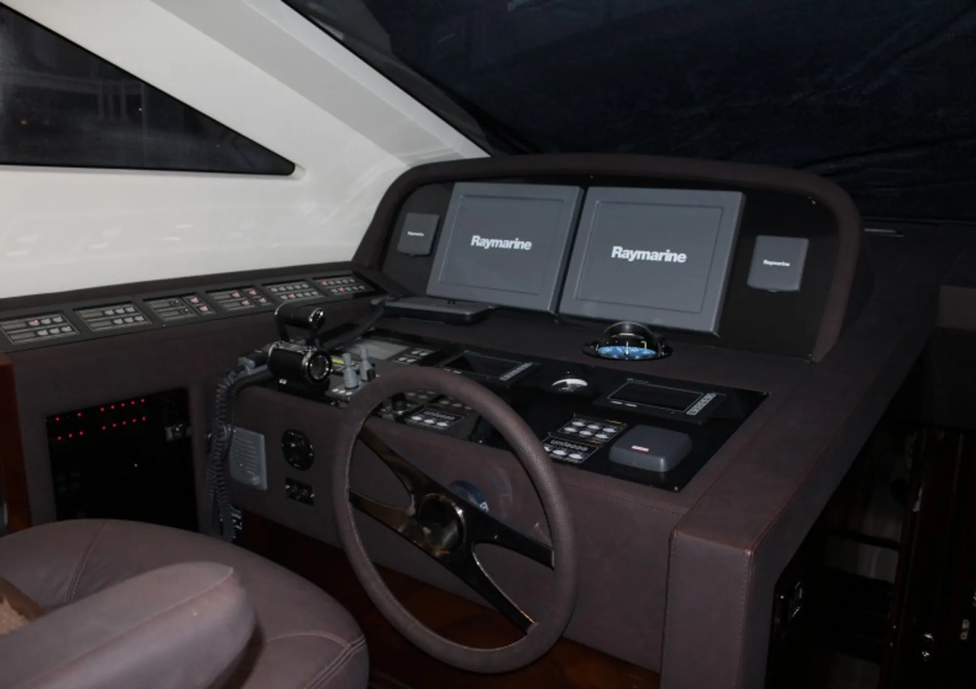 Ocean Yachts 65 Uniesse in Tampa, FL — photo 7
