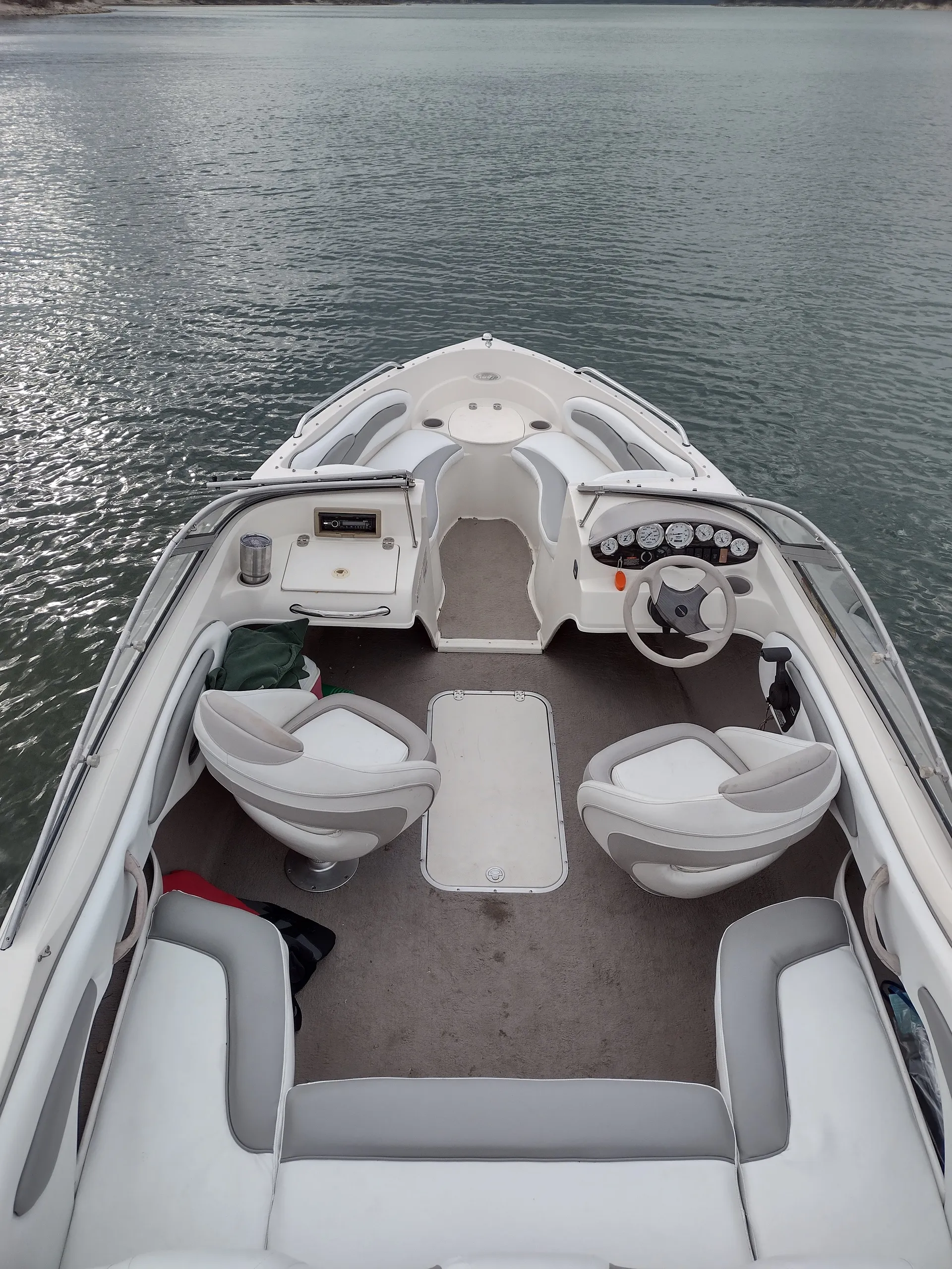 Stingray Boats 195LX Open Bow in Morgan's Point Resort, TX — photo 3
