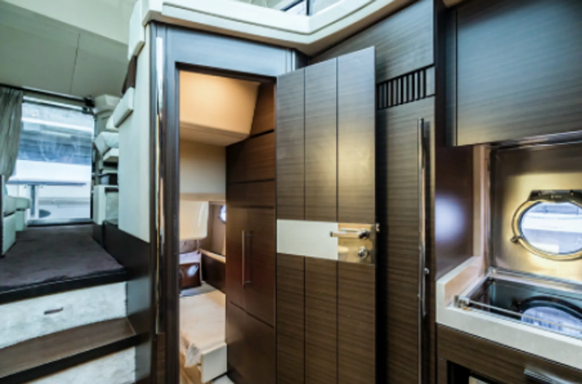 Azimut 48' Flybridge in Tampa, FL — photo 7