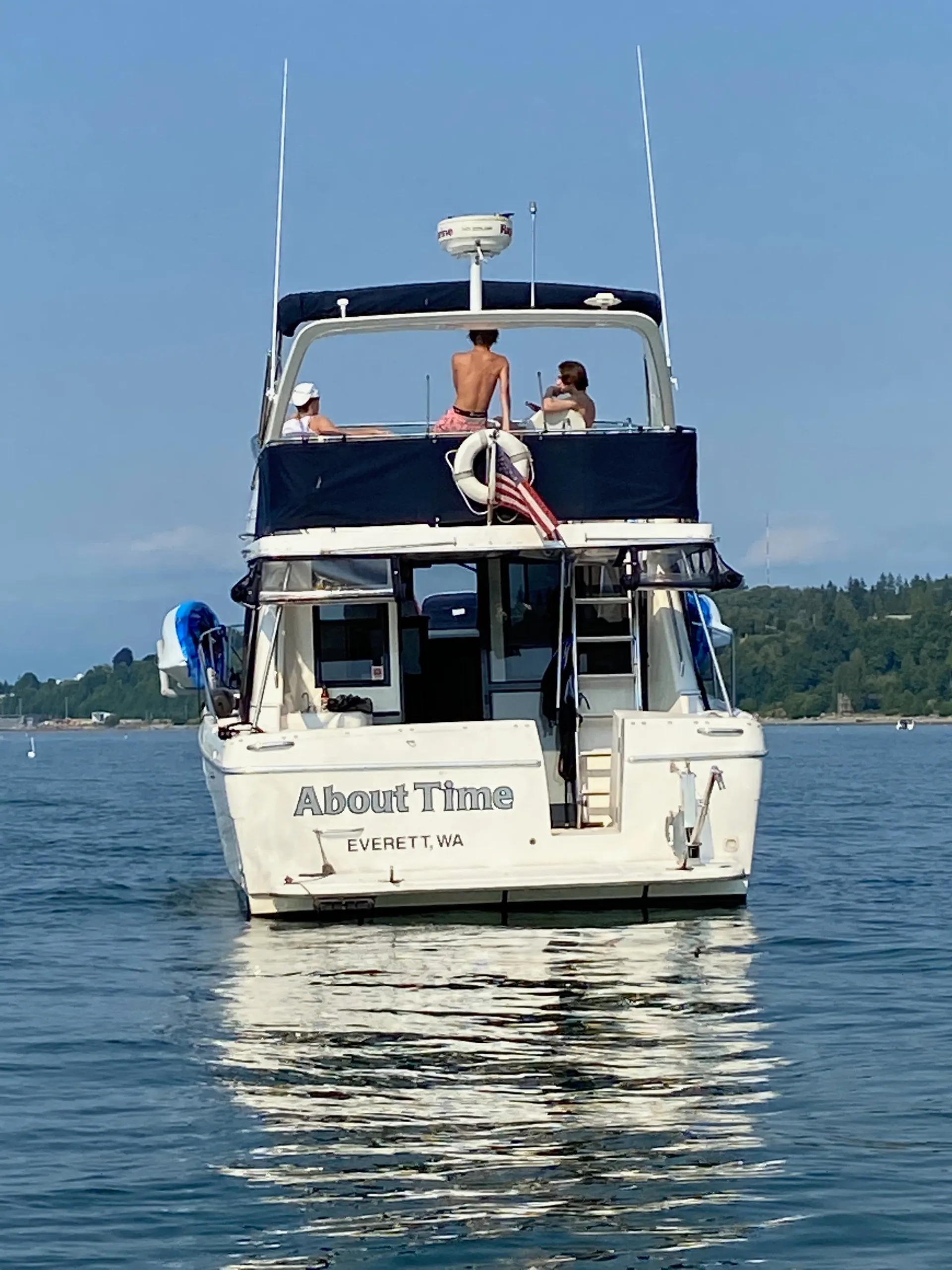 Bayliner 3788 Command Bridge MY in Everett, WA — photo 3