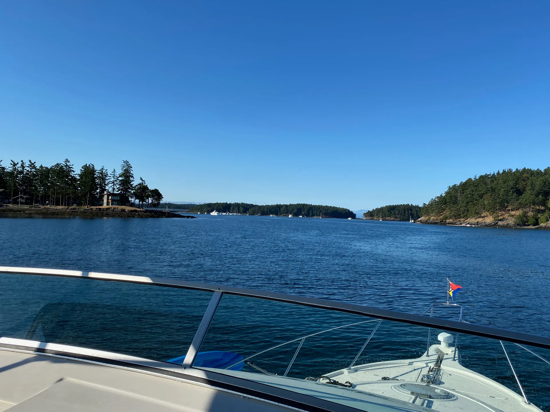 Bayliner 3788 Command Bridge MY in Everett, WA — photo 4