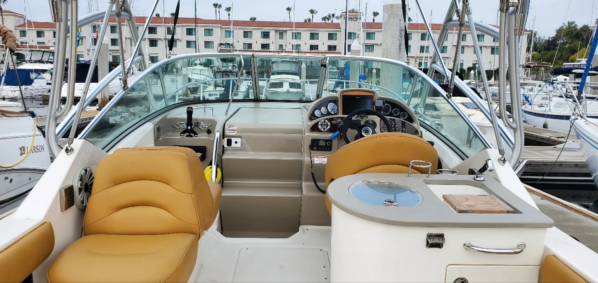 Sea Ray Boats 270 Amberjack in Huntington Beach, CA — photo 3