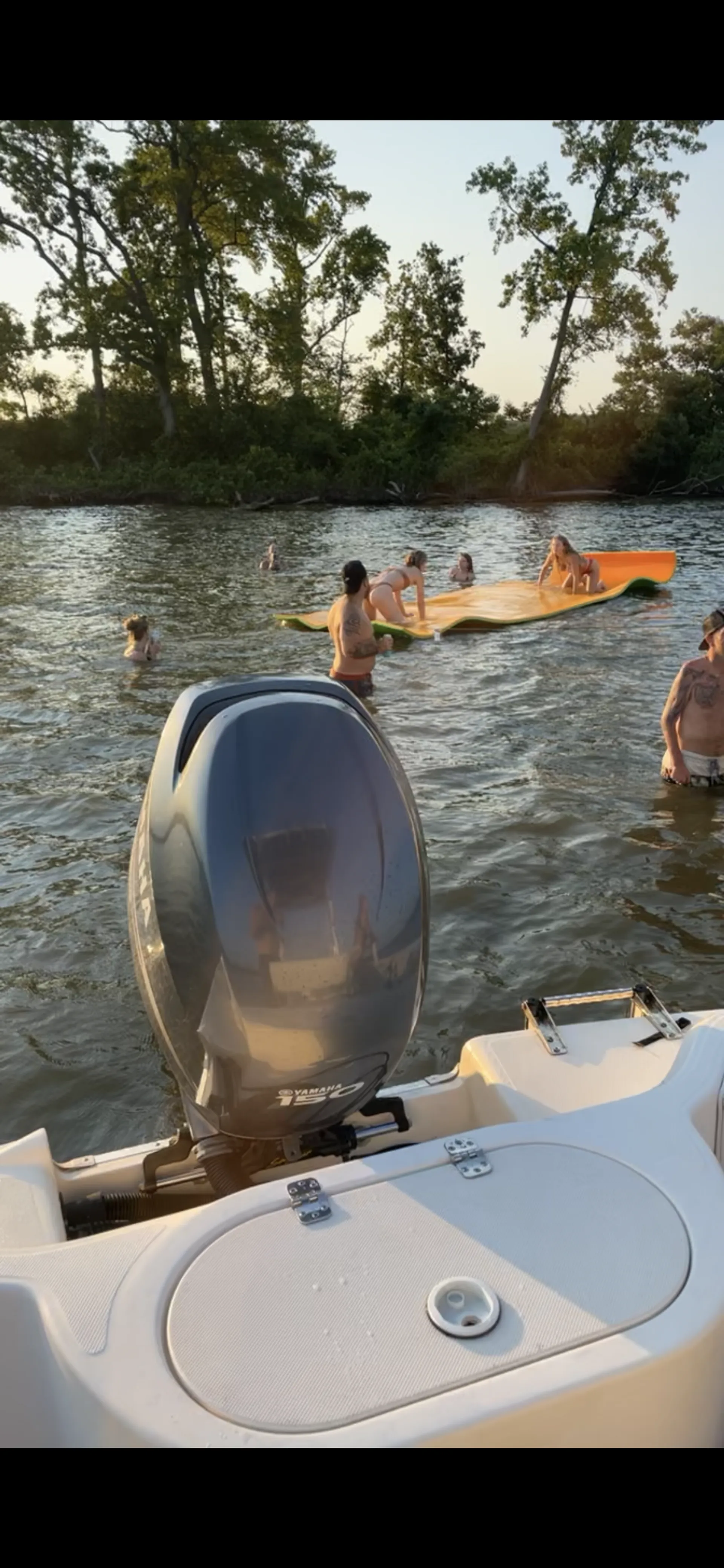 26’ Sea Fox w/ Restroom - Bachelor-ette Parties!!!