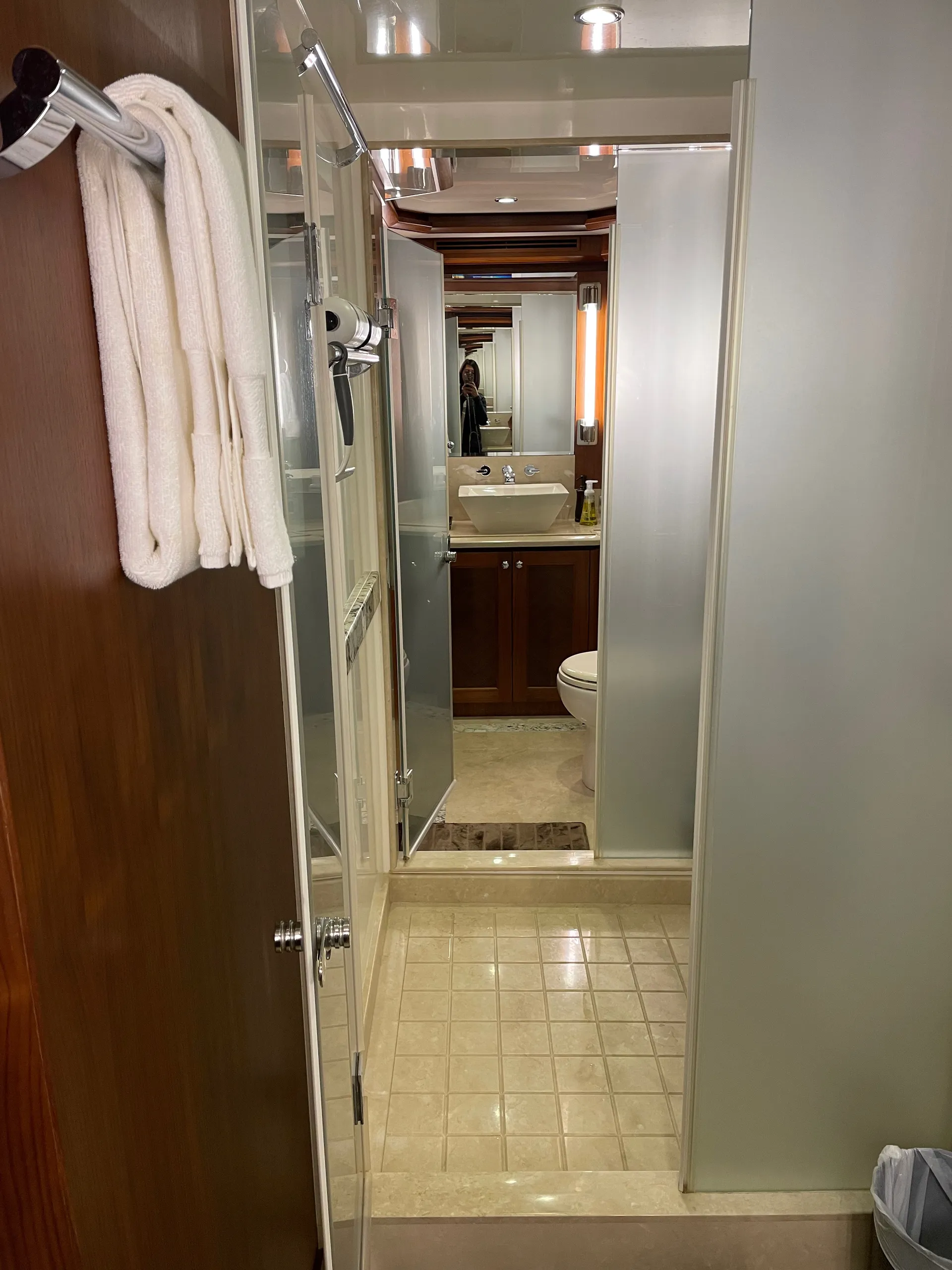 Luxury Yacht Charter, Seattle or San Juan Islands