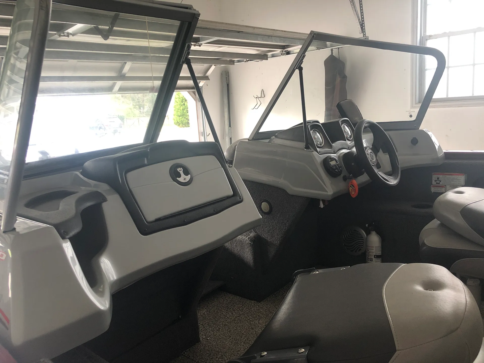 TRACKER BY TRACKER MARINE PRO GUIDE 175 COMBO W/115EXLPT 4-S W/TRLR in Sneads Ferry, NC — photo 2