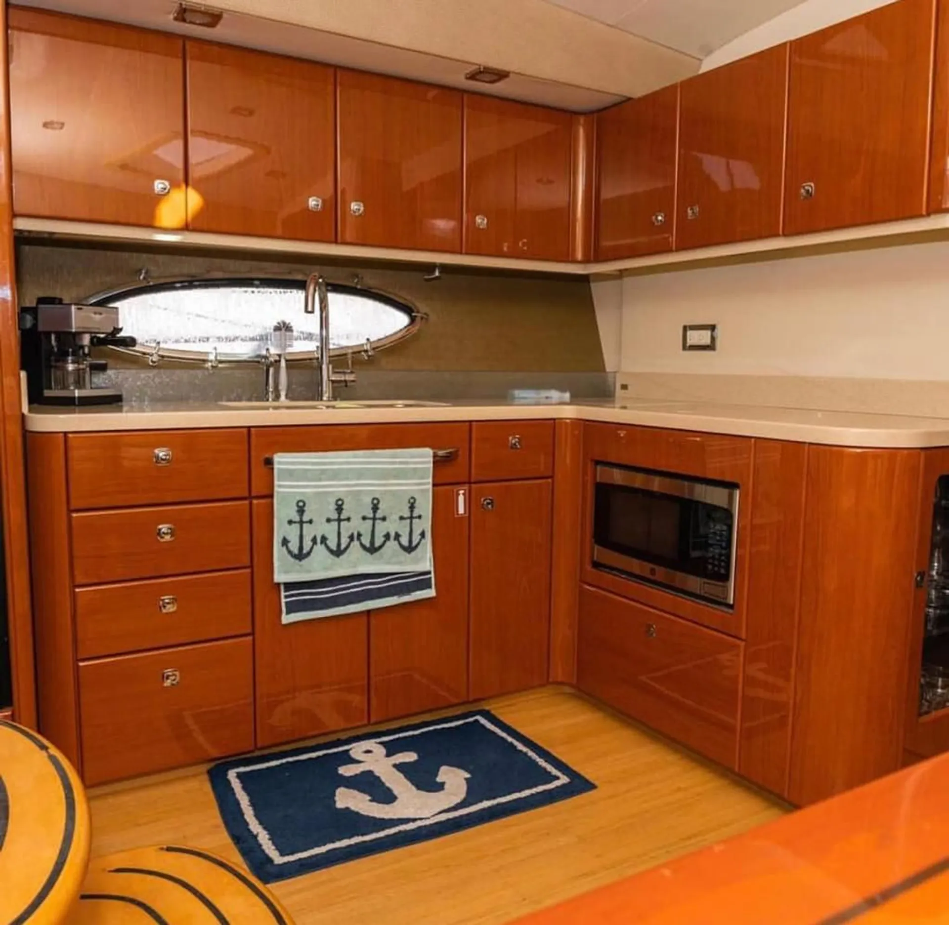 FORMULA BY THUNDERBIRD 45 YACHT in Miami, FL — photo 8