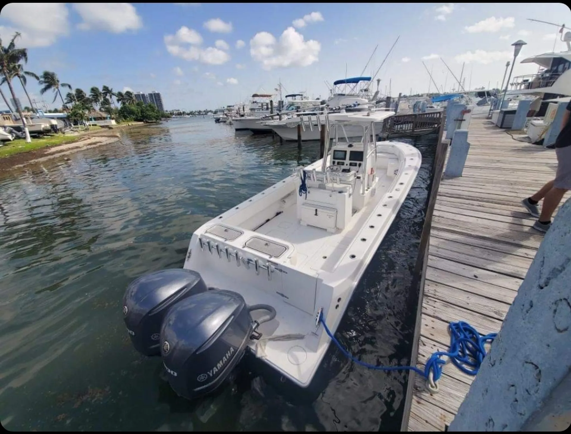 CONTENDER BOATS 28 TOURNAMENT in Fort Lauderdale, FL — photo 3