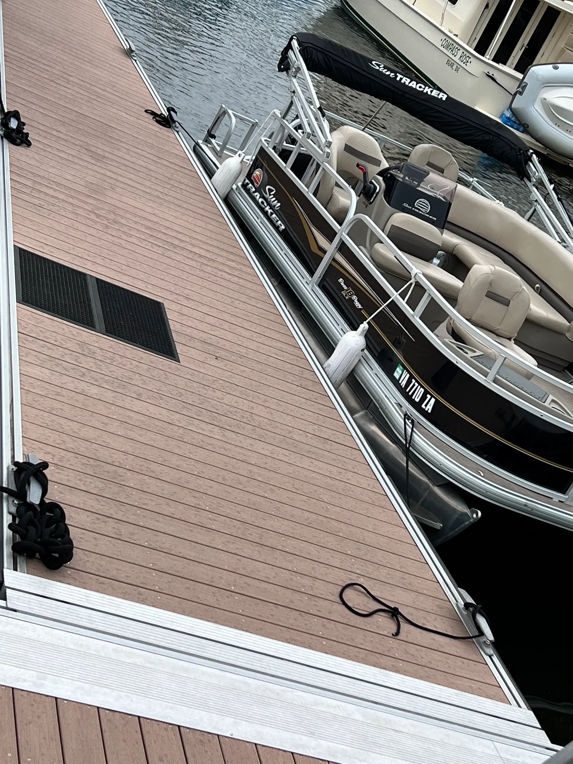 SUN TRACKER BASS BUGGY 18 DLX in Norfolk, VA — photo 2