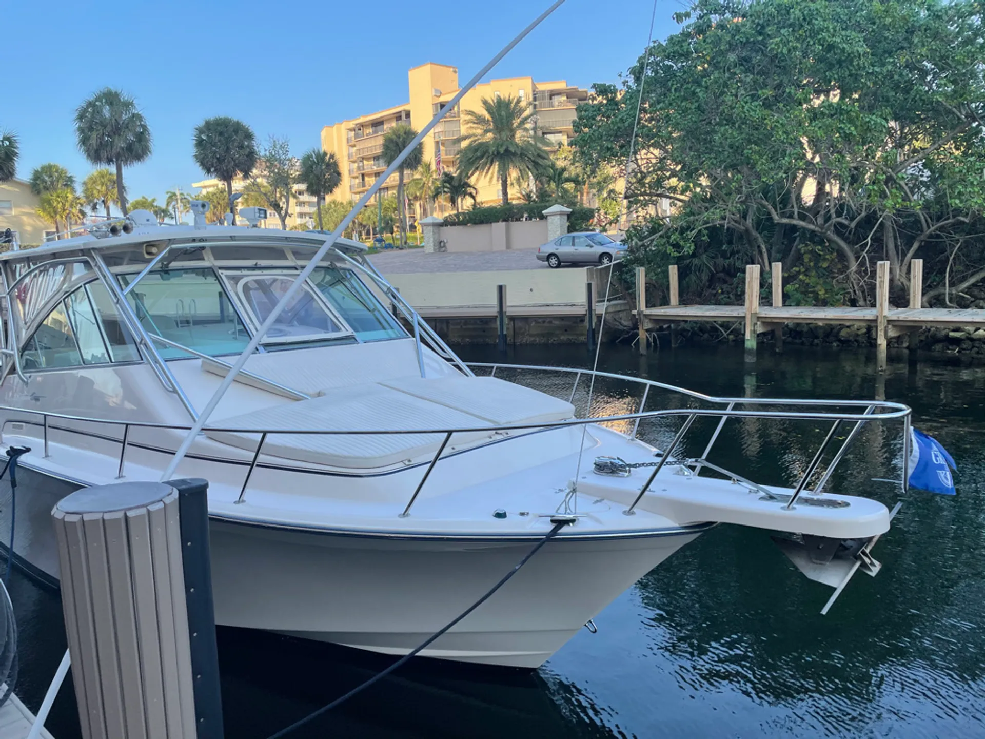 Grady-white Boats express cruiser in Hillsboro Beach, FL — photo 6