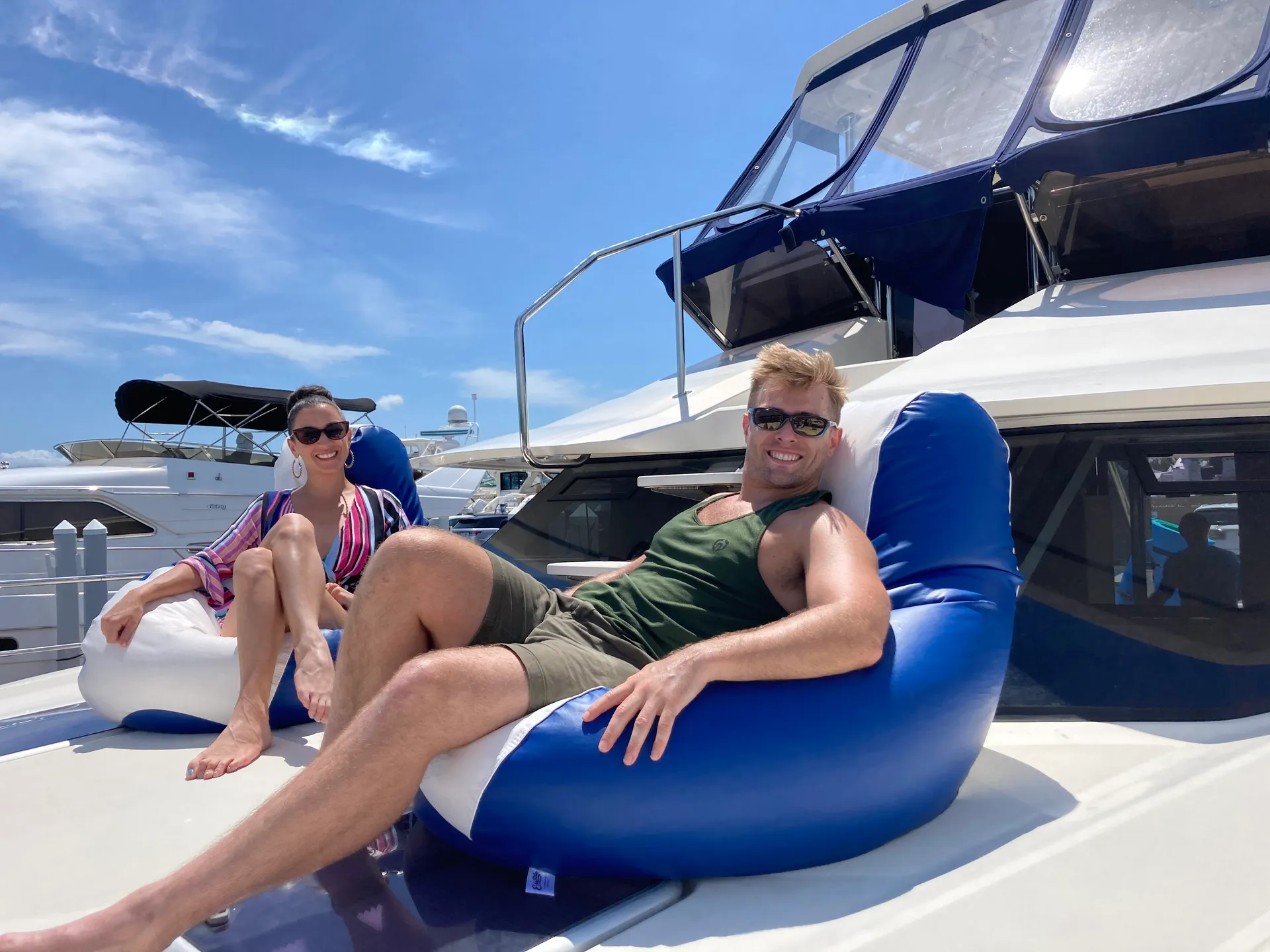 44’ Aquila Luxury Yacht Charter in St. Petersburg