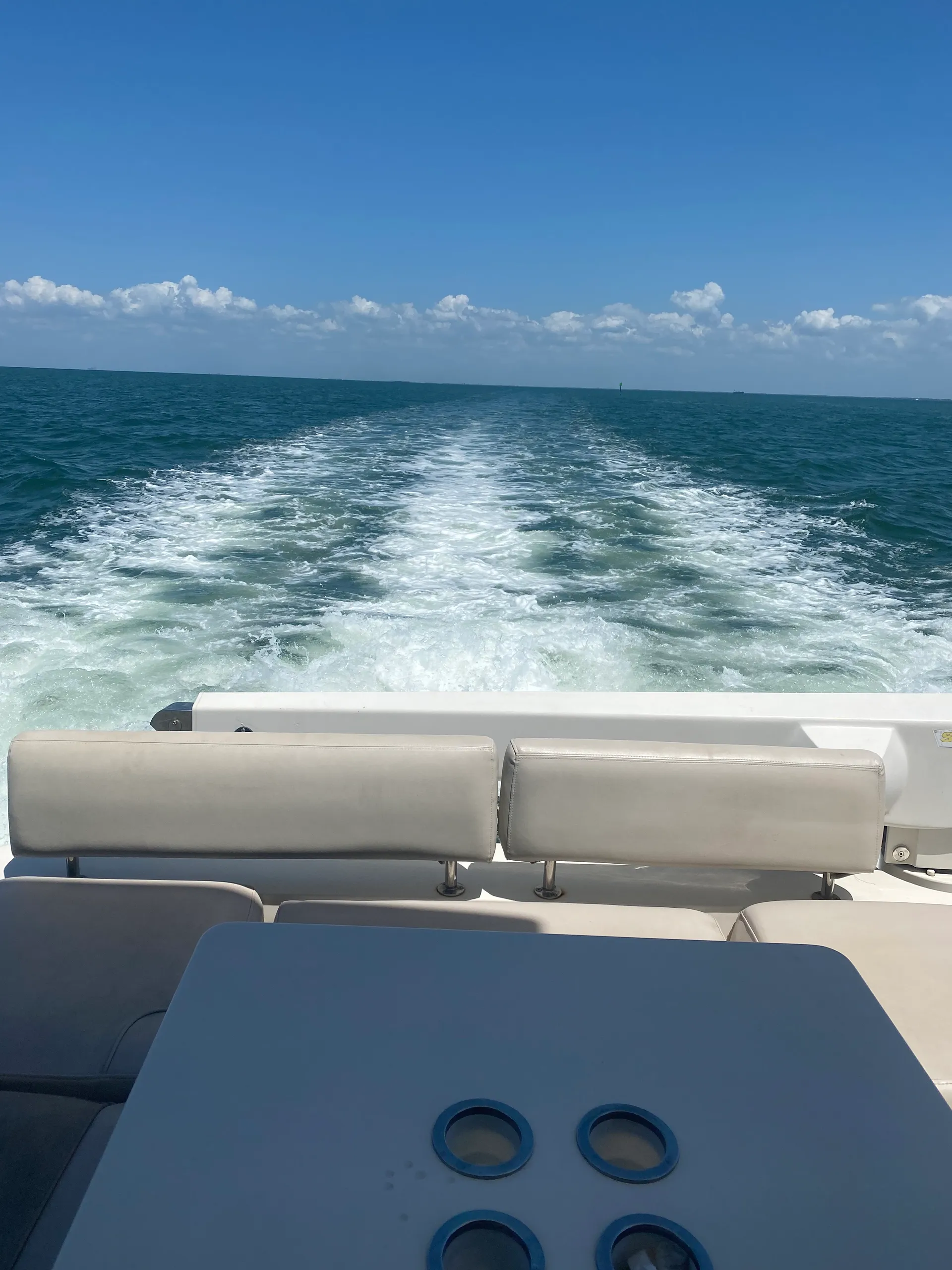44’ Aquila Luxury Yacht Charter in St. Petersburg