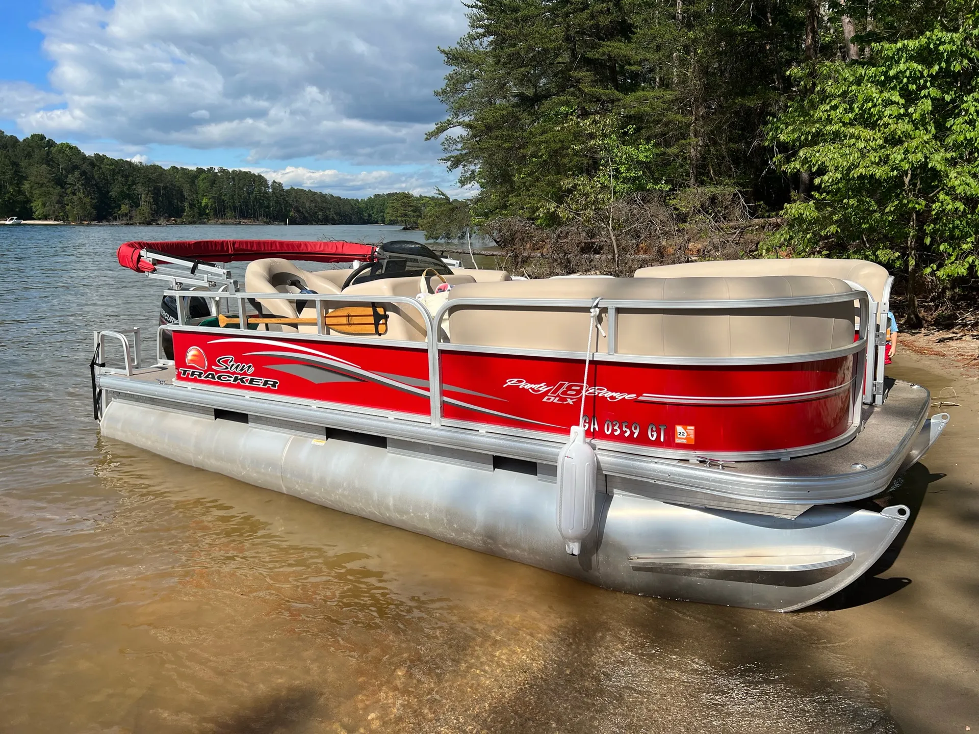 Perfect Pontoon for family outing on Lake Lanier