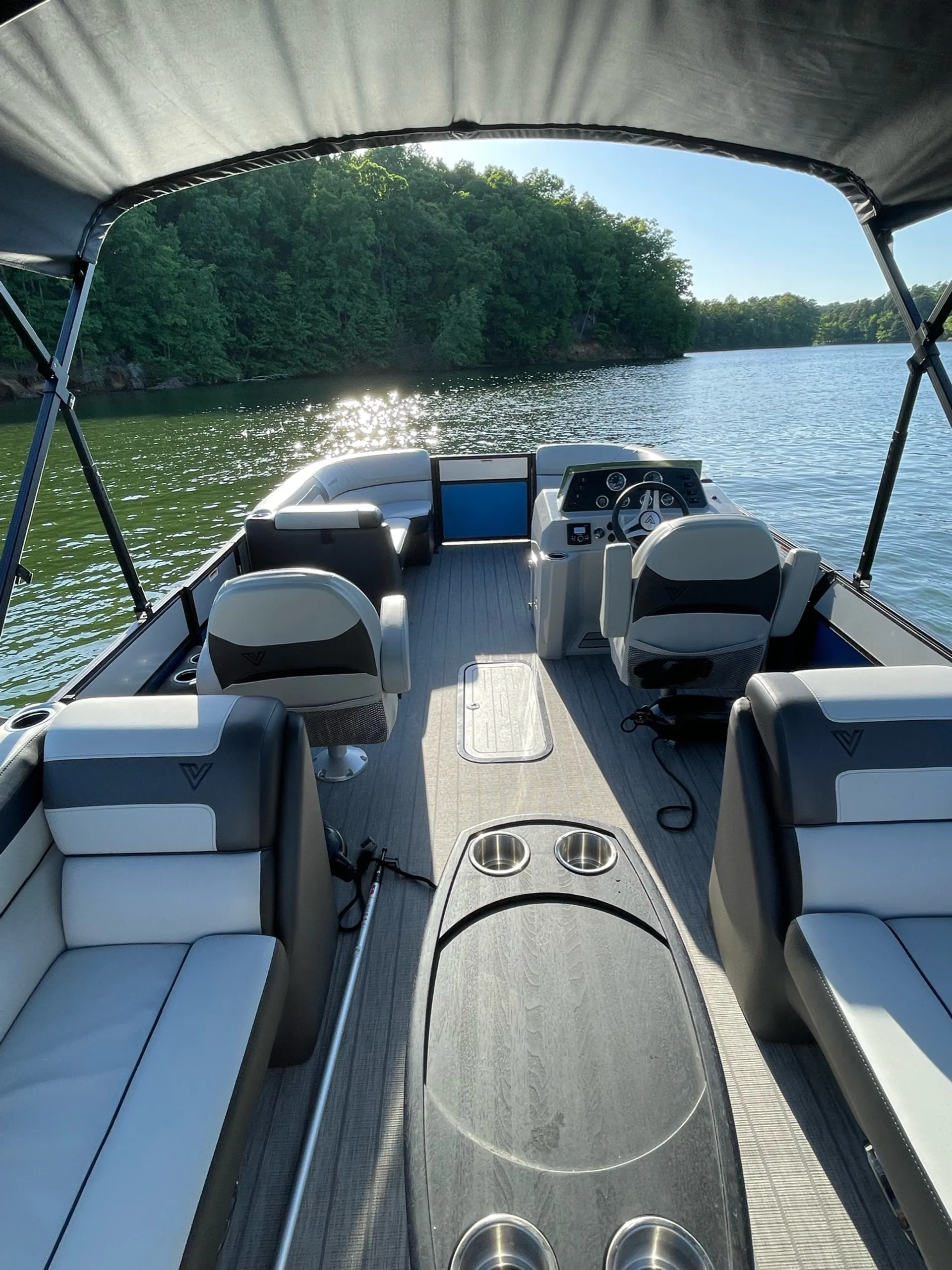 2022- 22' Tritoon W 150HP motor on Lake Lanier