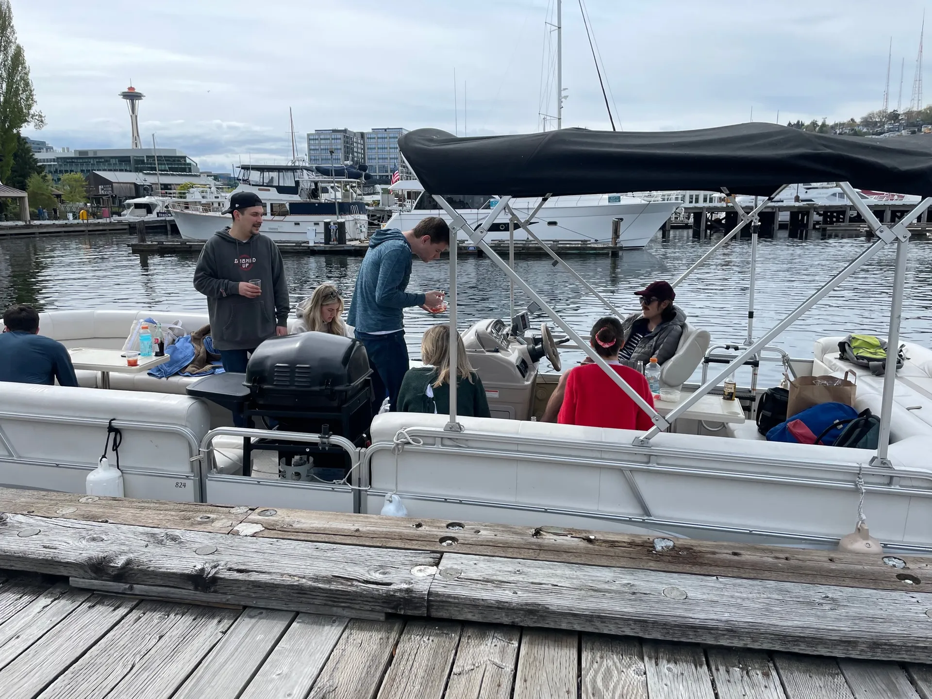 SunChaser by Smoker Craft 824 in Seattle, WA — photo 8