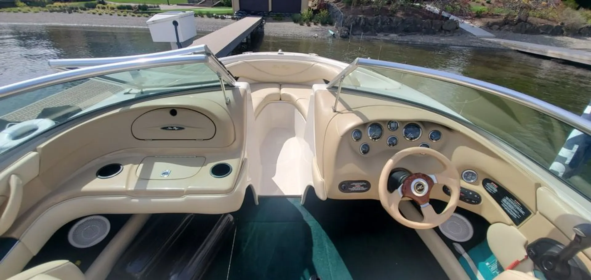 Sea Ray  190 bowrider in Kirkland, WA — photo 2