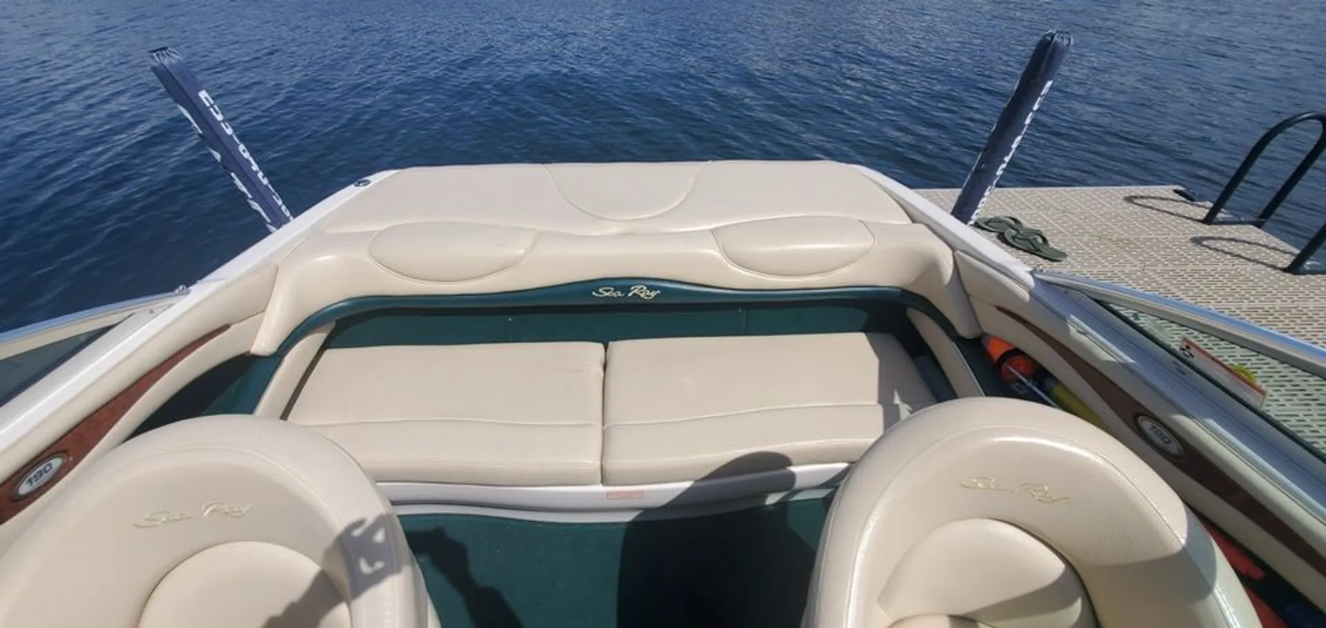 Sea Ray  190 bowrider in Kirkland, WA — photo 3