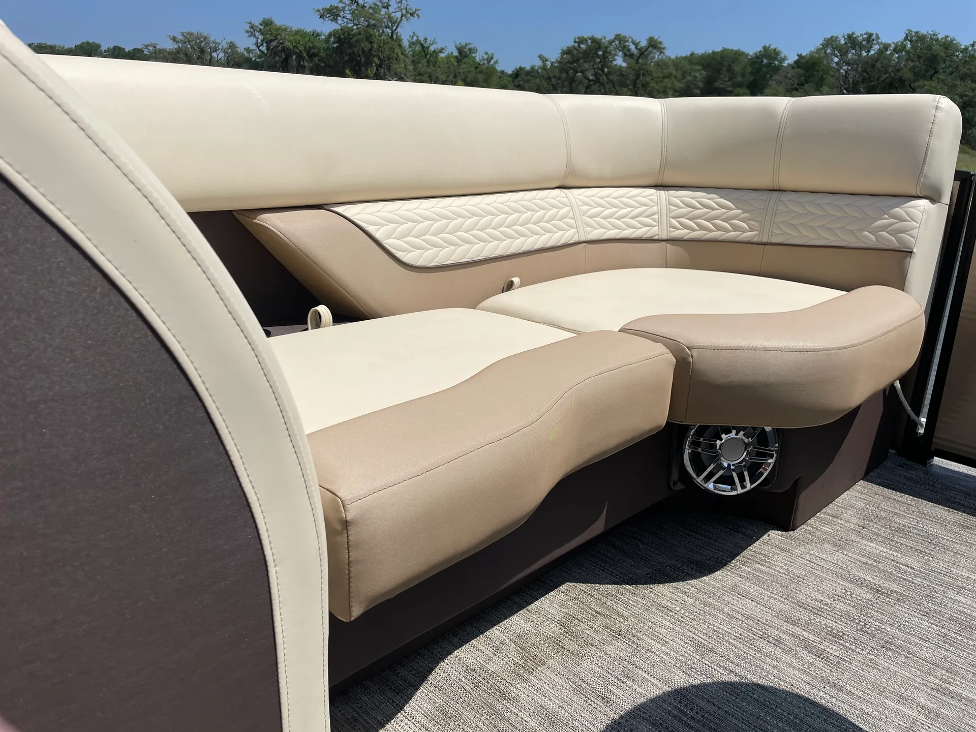 Godfrey Monaco 235 SFL 200hp Tritoon  