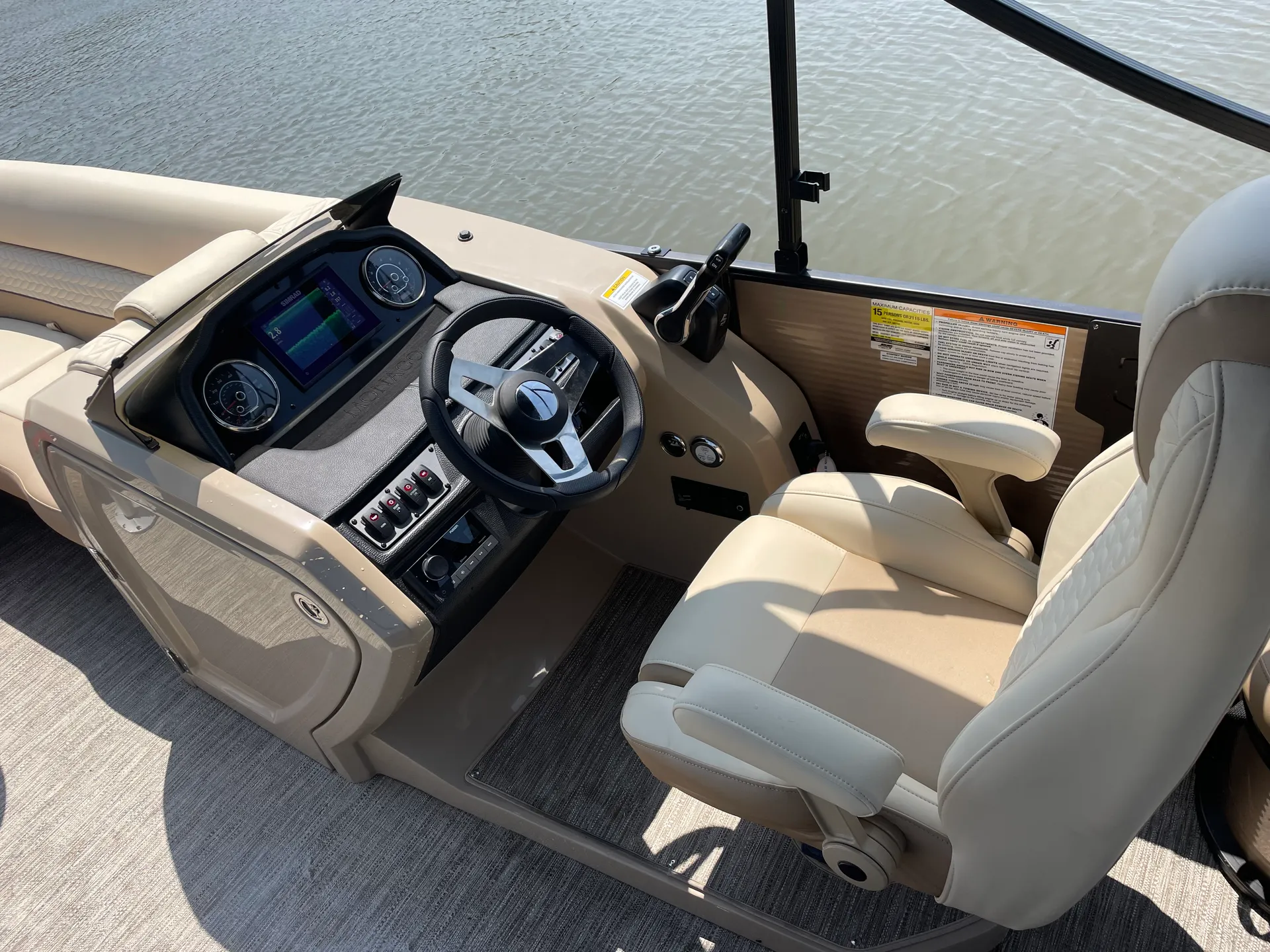 Godfrey Monaco 235 SFL 200hp Tritoon  