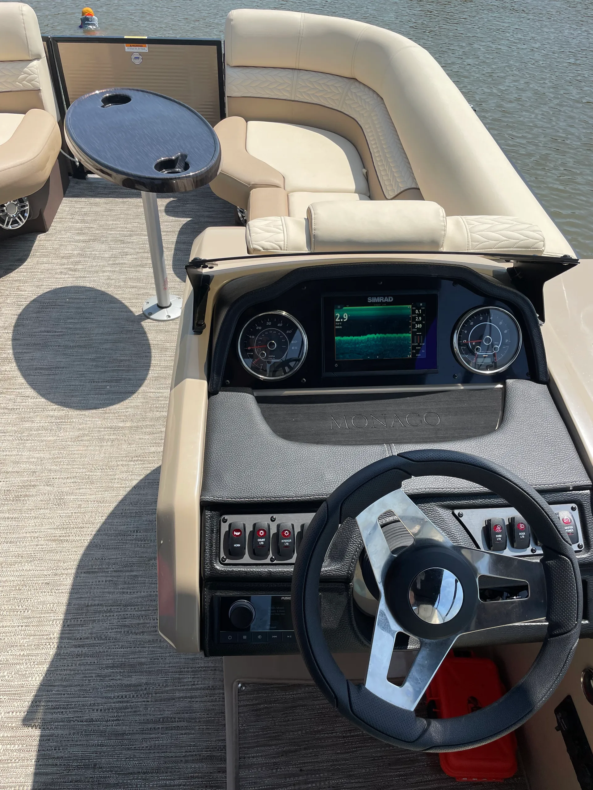 Godfrey Monaco 235 SFL 200hp Tritoon  